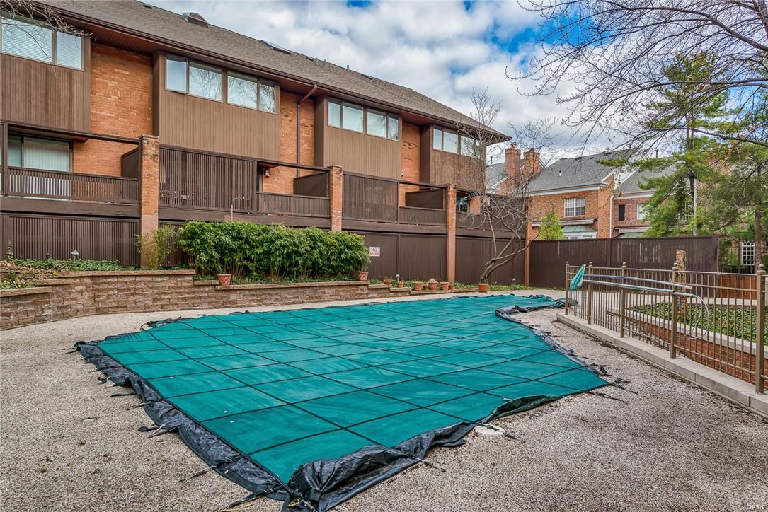Kingsbury Terrace Condo - Residential