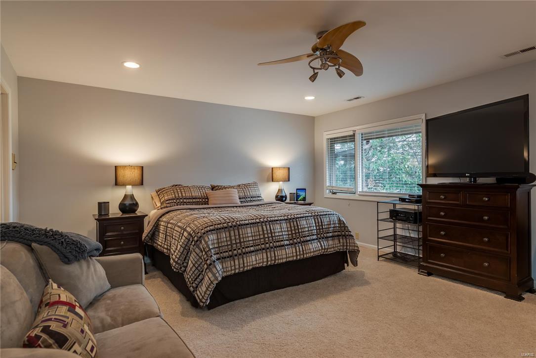 Kingsbury Terrace Condo - Residential