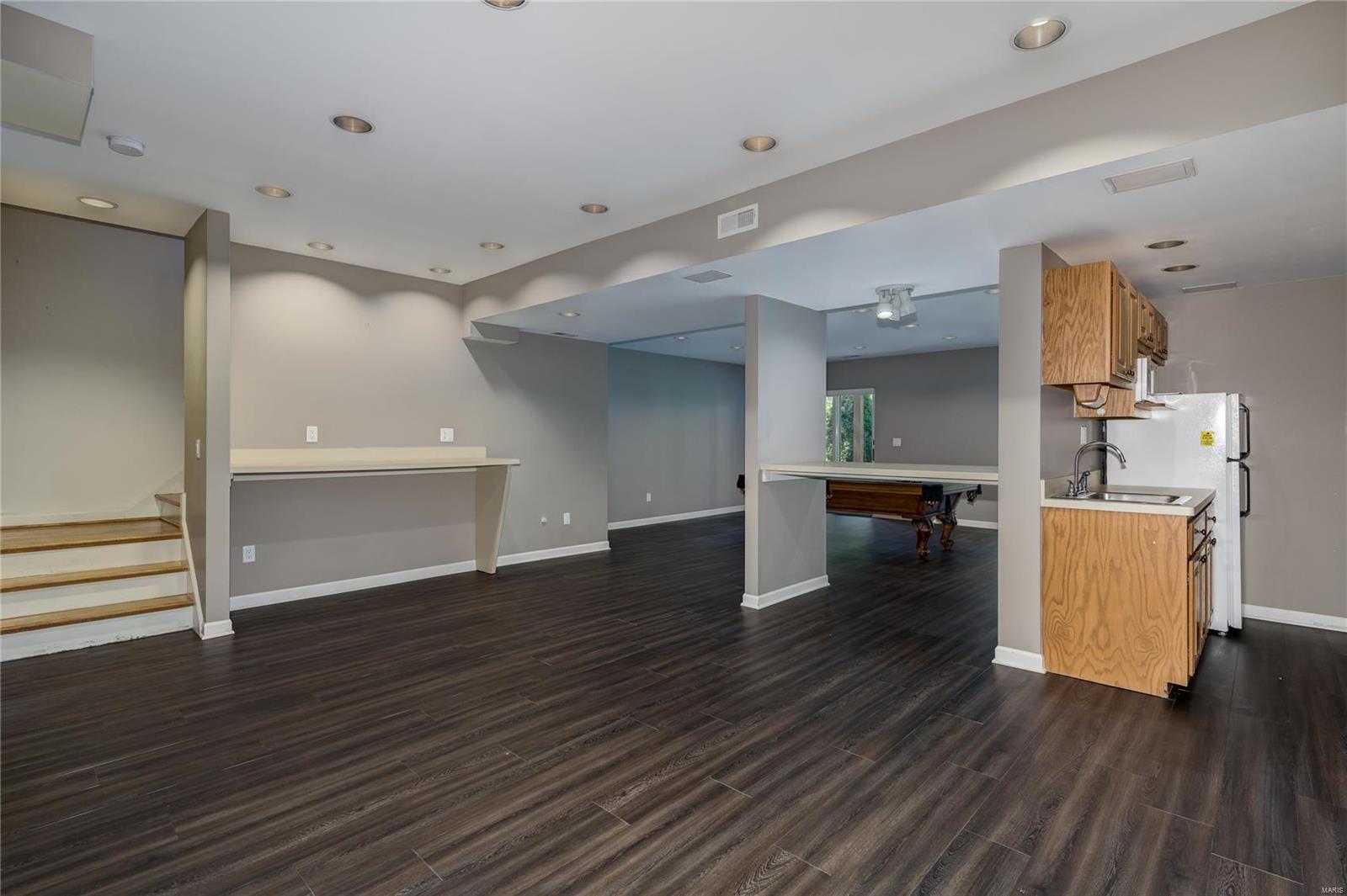 Thousand Oaks Five - Residential