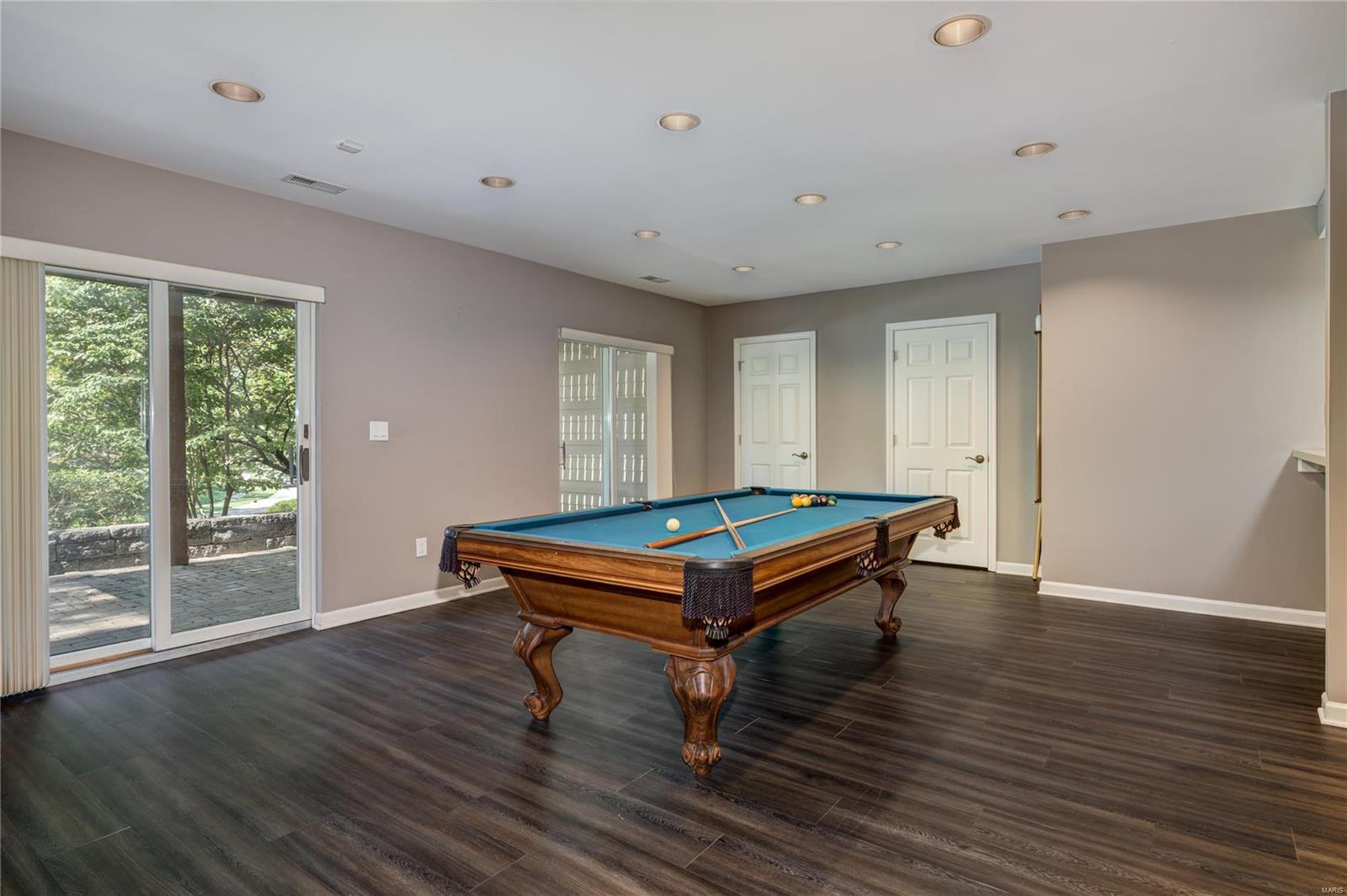 Thousand Oaks Five - Residential
