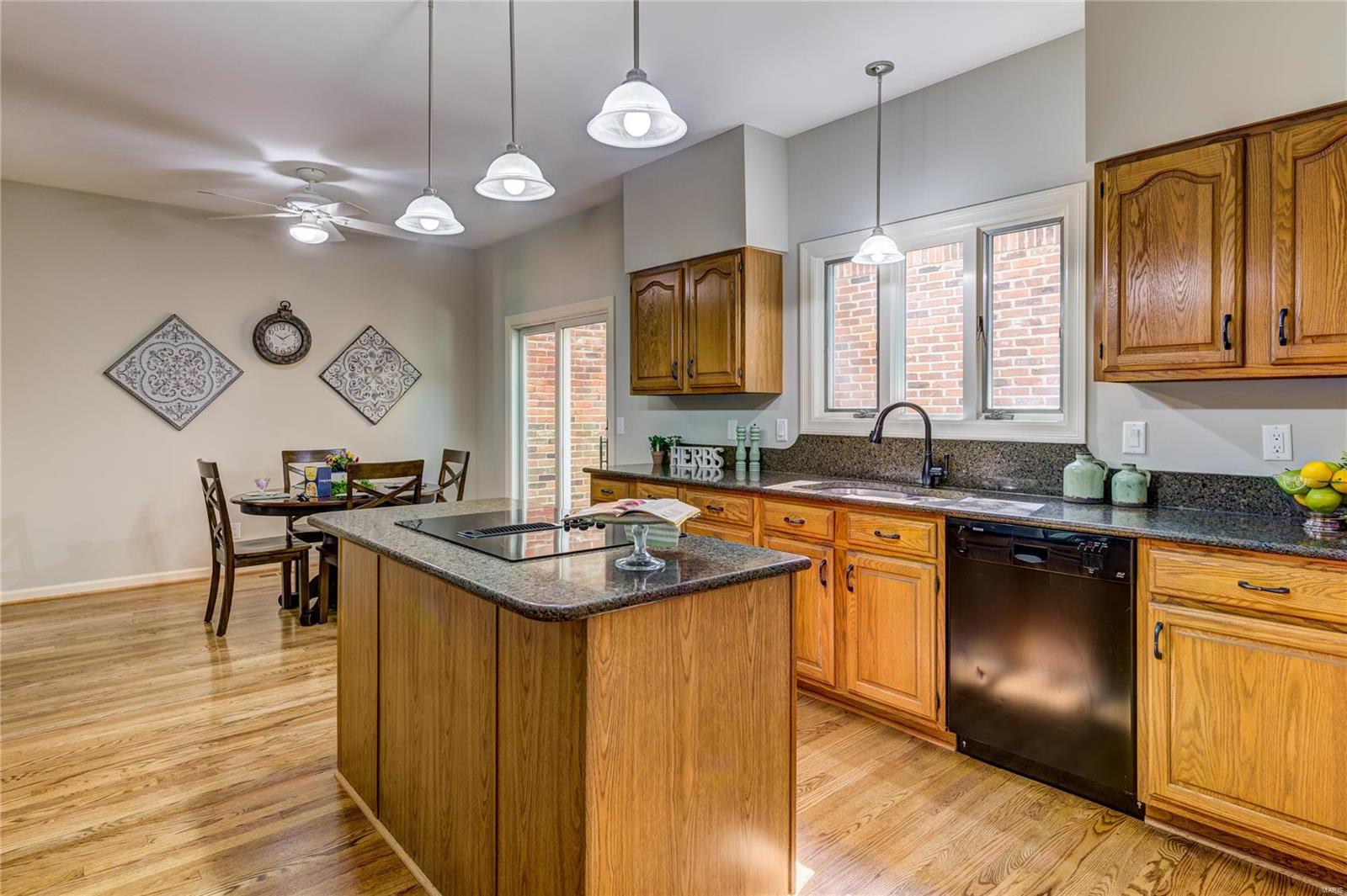 Thousand Oaks Five - Residential