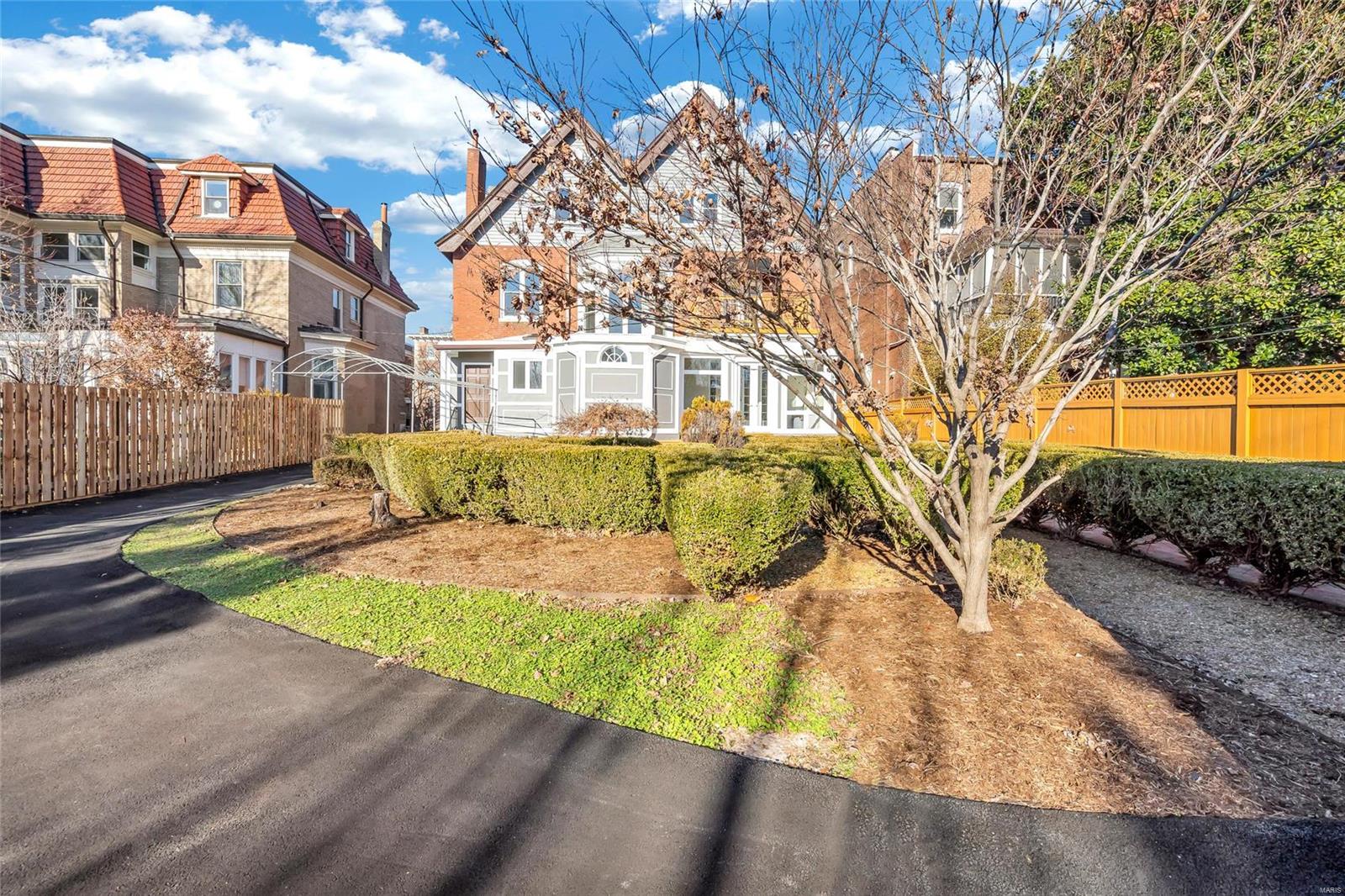 City/St Louis - Residential