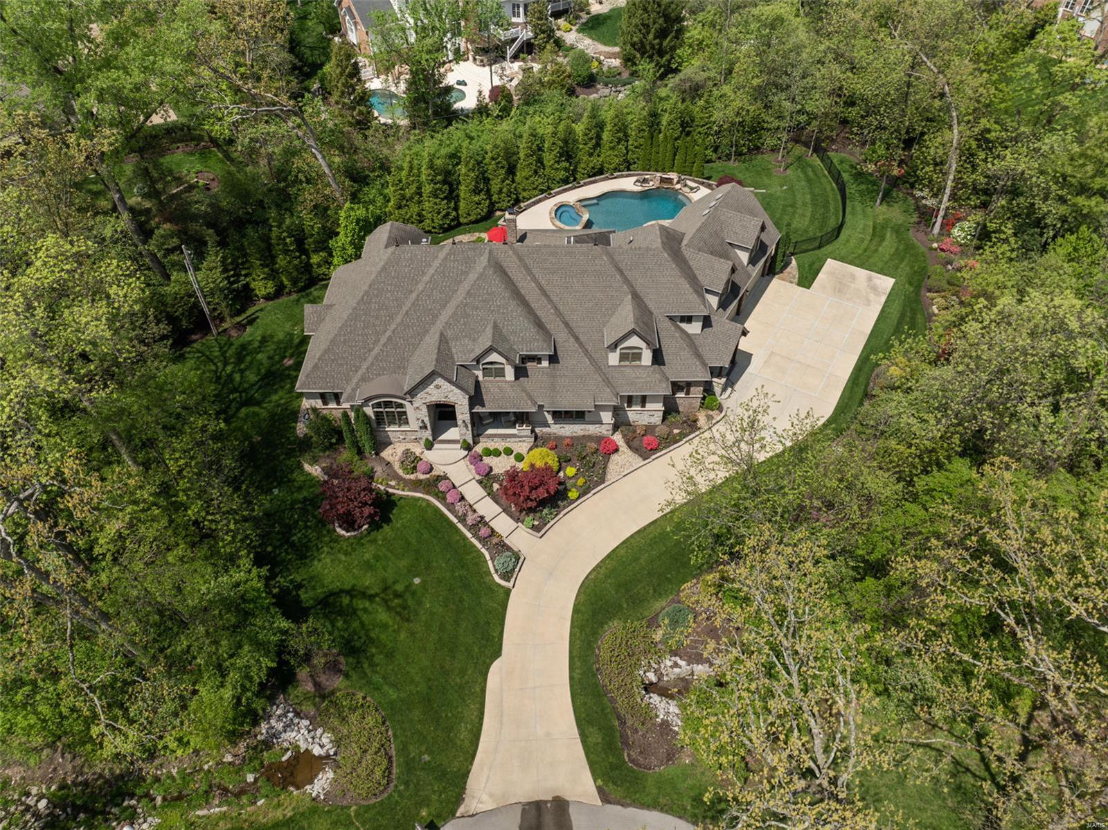 139 Frontenac Forest