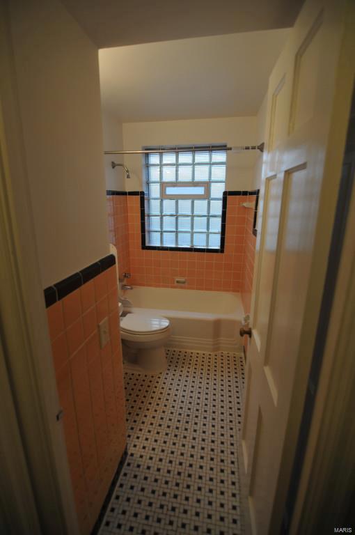 North McKnight - Residential Lease