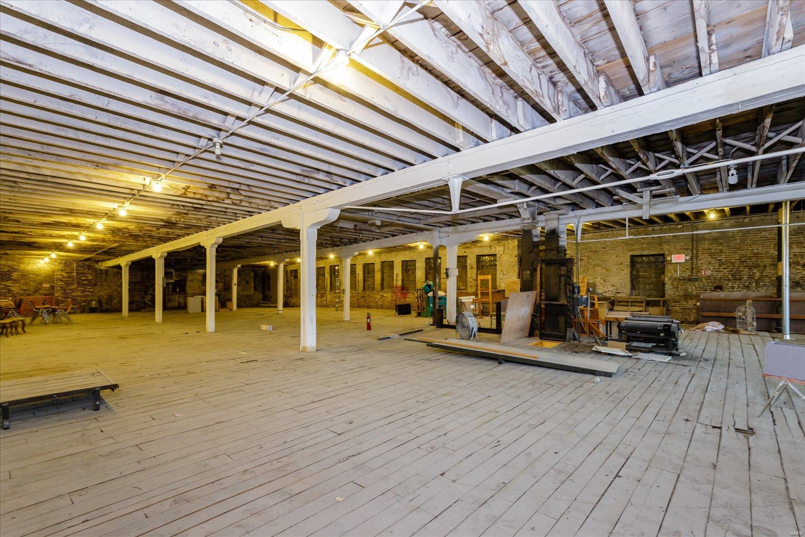 The Gate - Commercial Sale