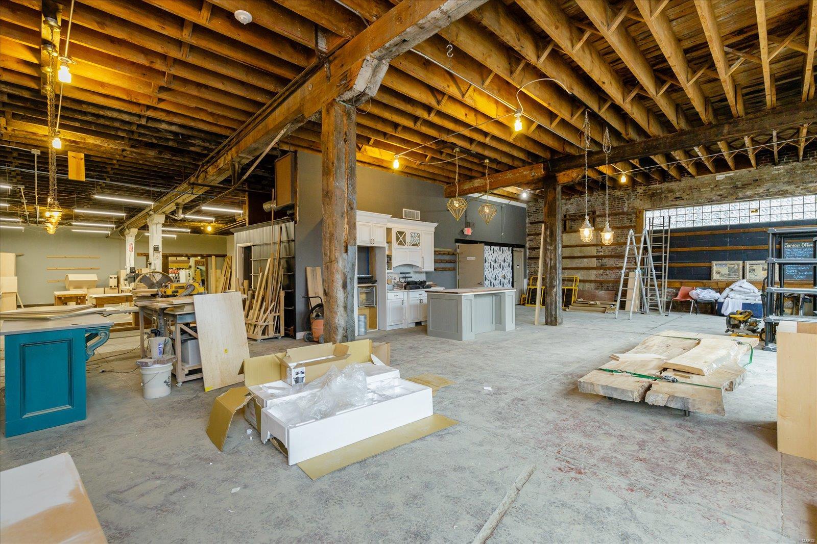 The Gate - Commercial Sale