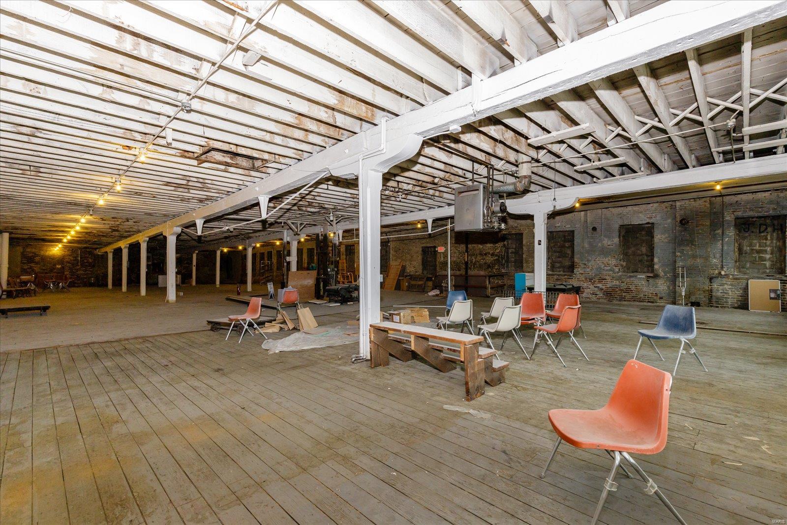 The Gate - Commercial Sale