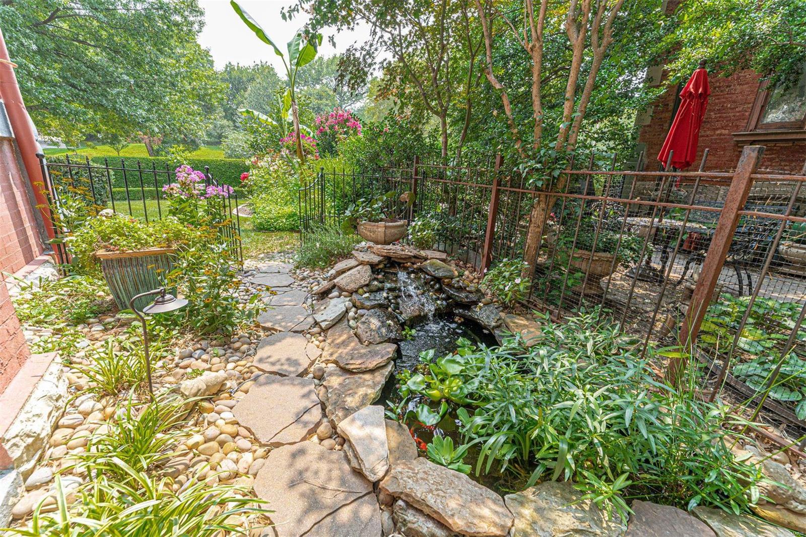 Lafayette Square - Residential