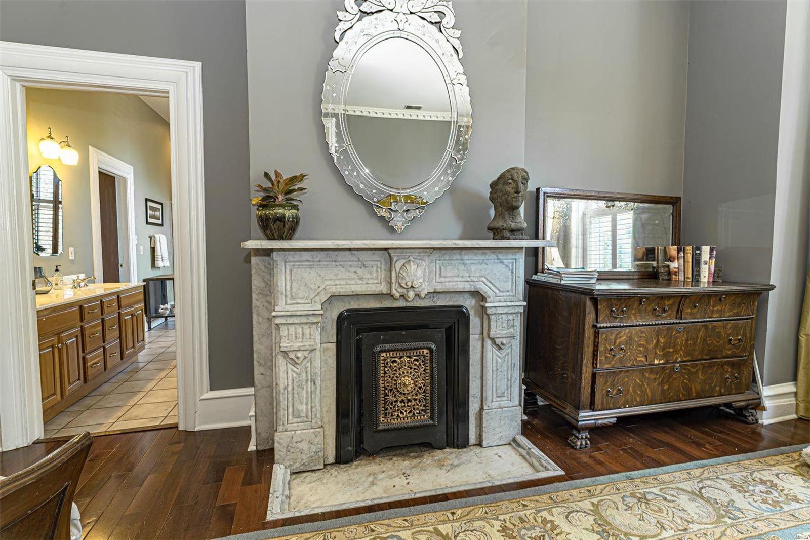 Lafayette Square - Residential