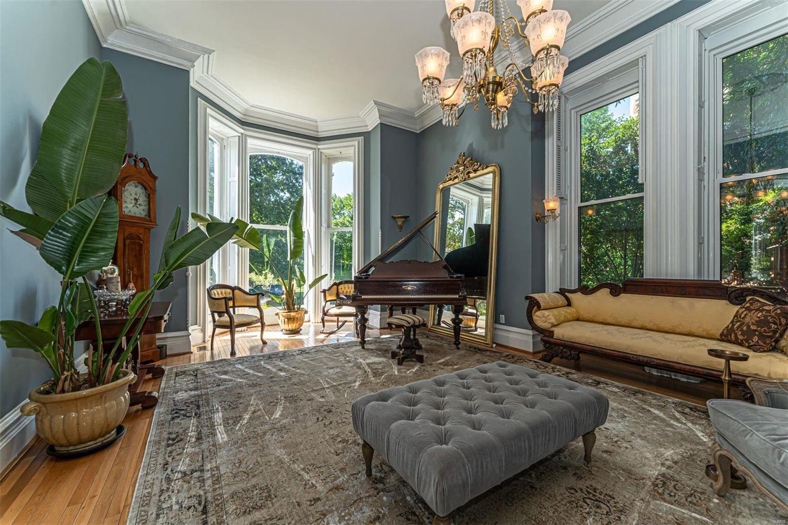 Lafayette Square - Residential