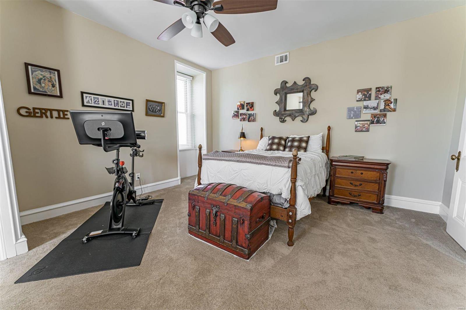 Lafayette Square - Residential