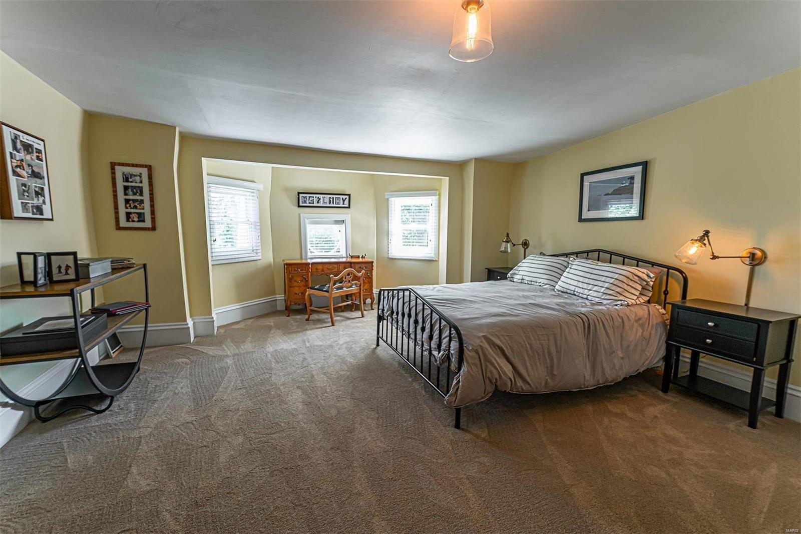 Lafayette Square - Residential