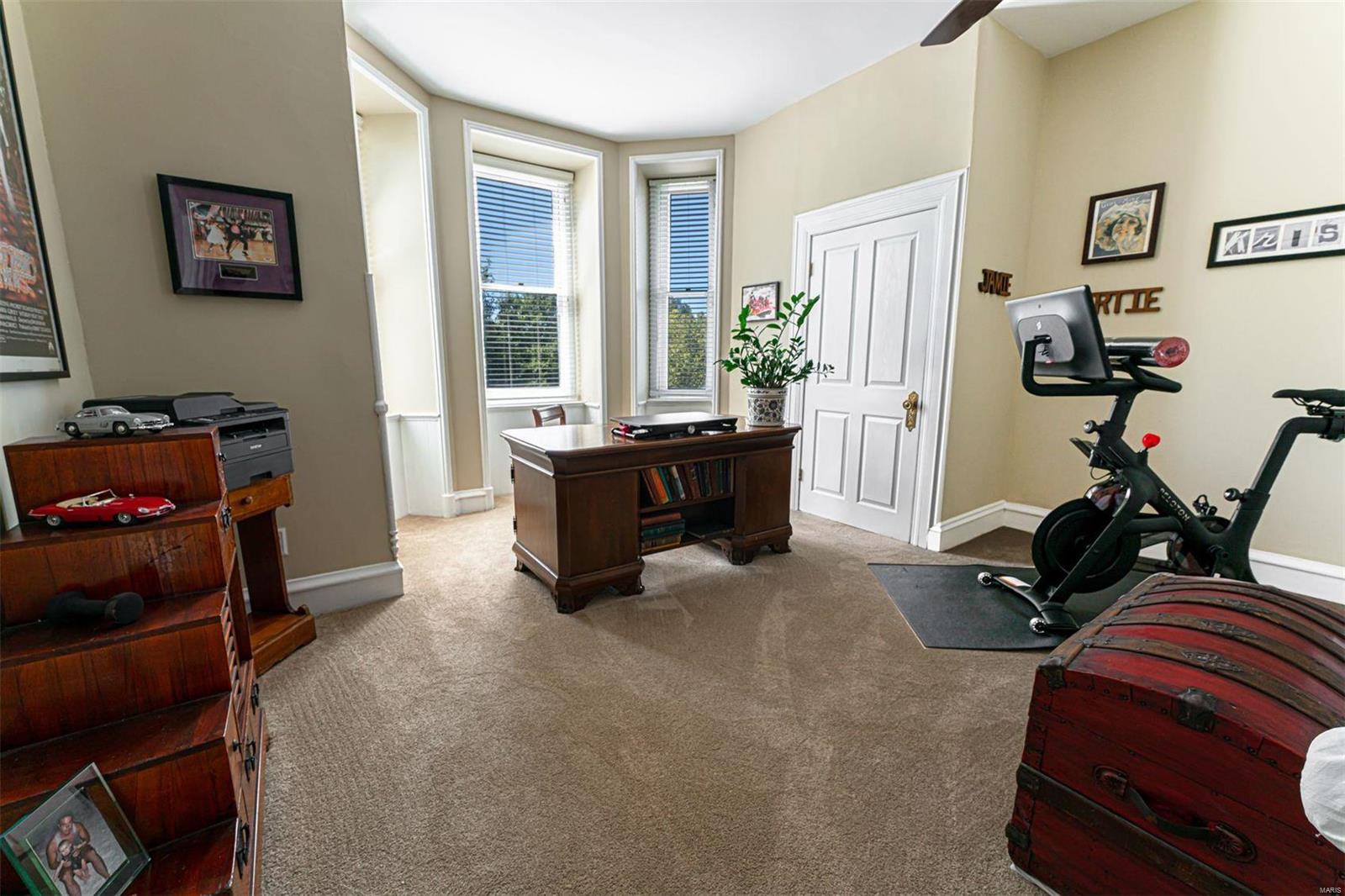 Lafayette Square - Residential