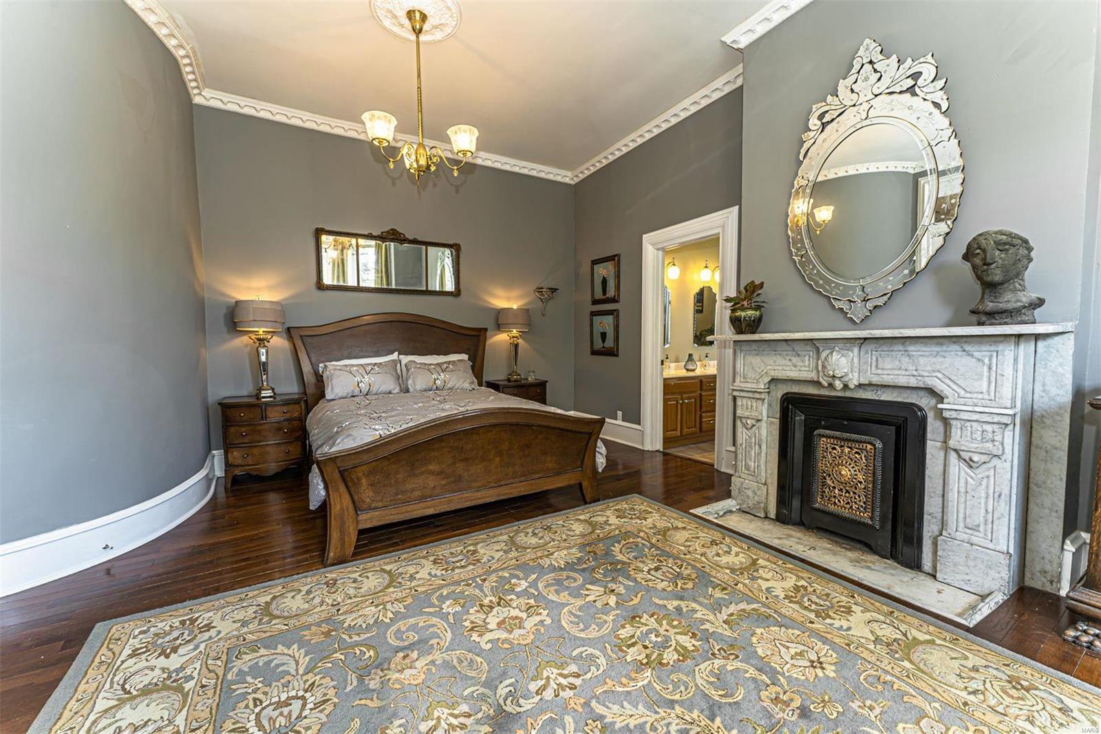 Lafayette Square - Residential