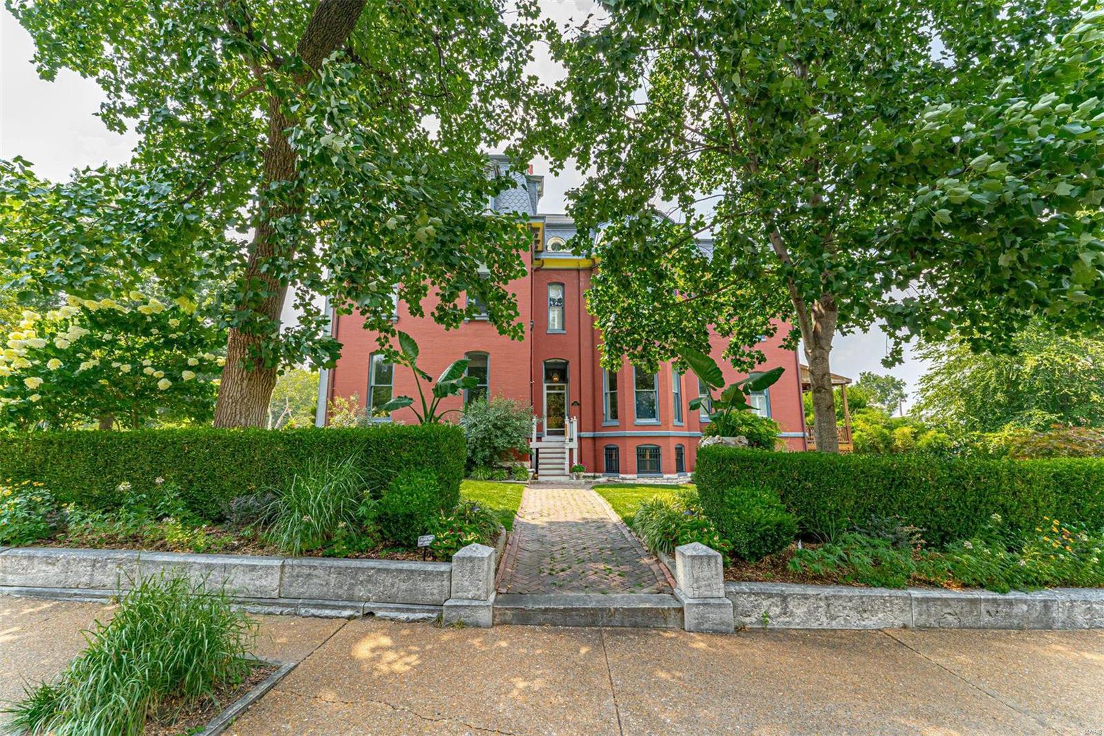 Lafayette Square - Residential