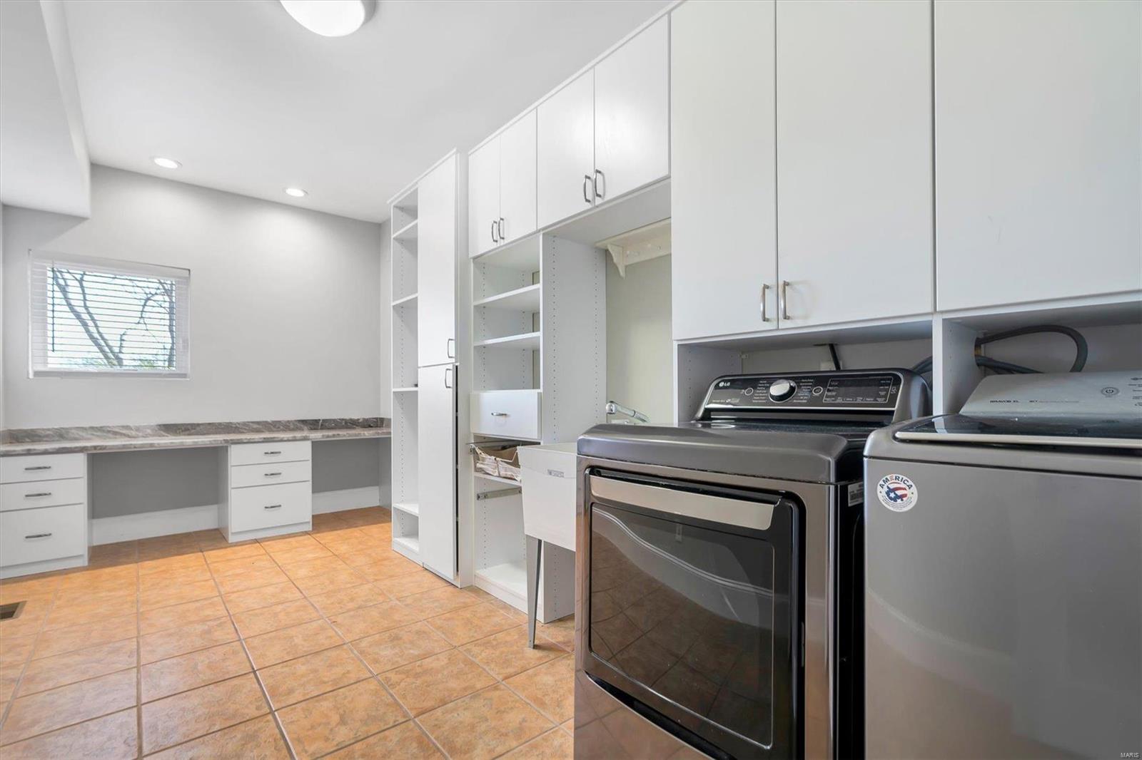 Mytyk Sub/Rosewind - Residential