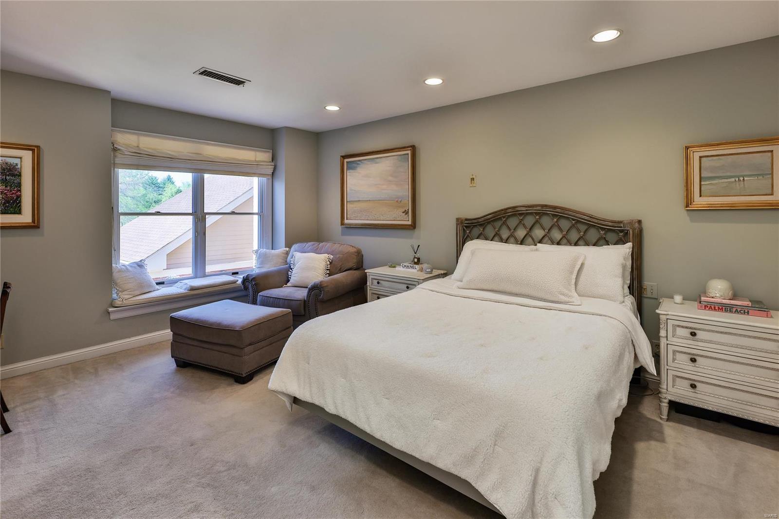 Carlyle One - Residential