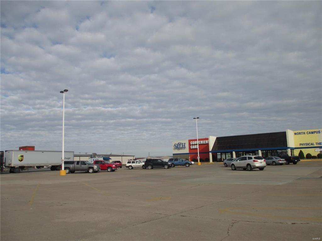 1302 N MARKET Street N