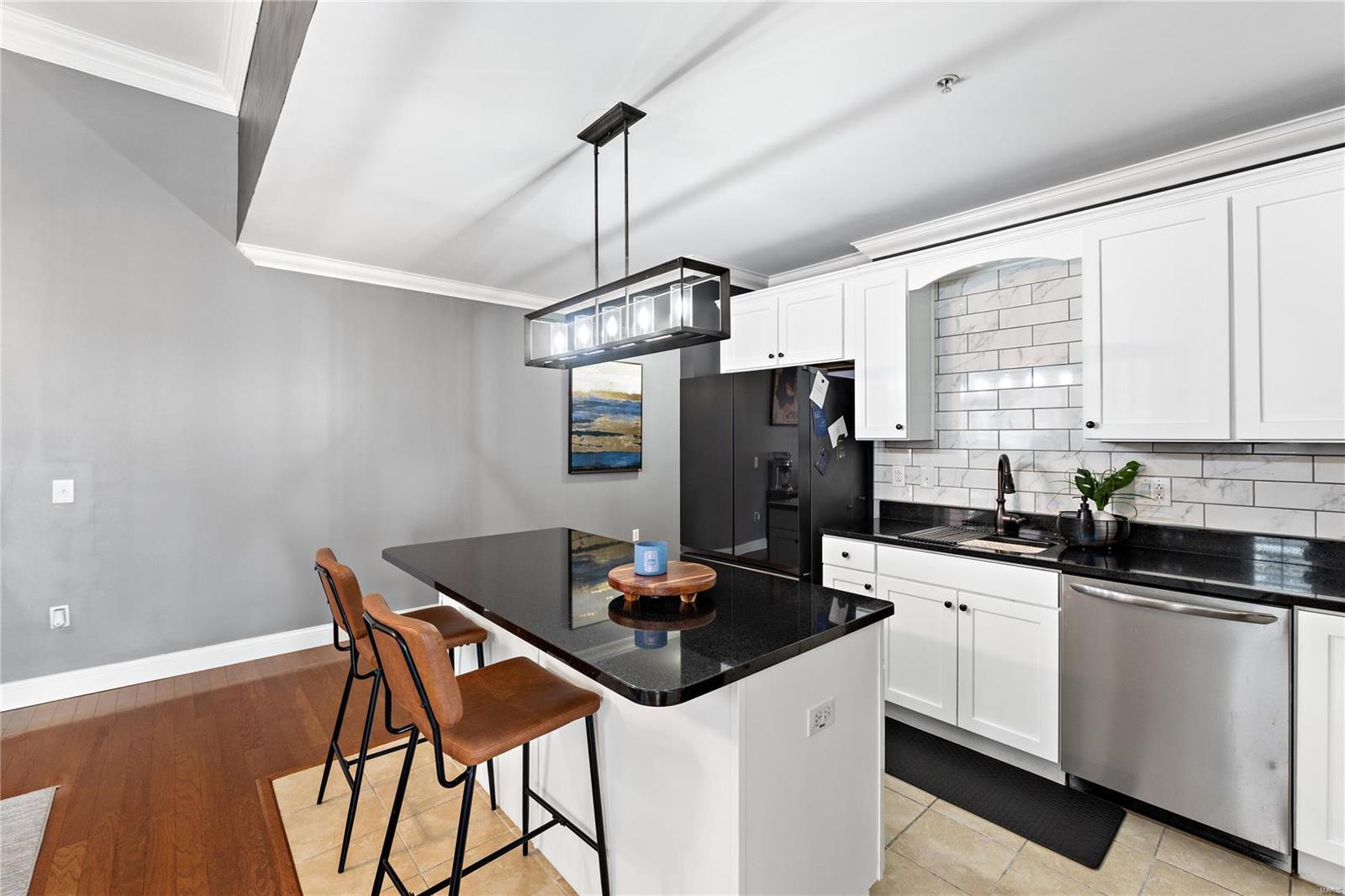 1515 Lafayette Avenue 401
