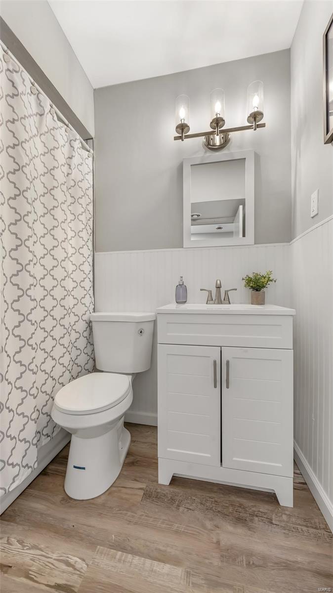 Florissant, Missouri 63033, United States, 3 Bedrooms Bedrooms, ,2 BathroomsBathrooms,Residential,Active,94440