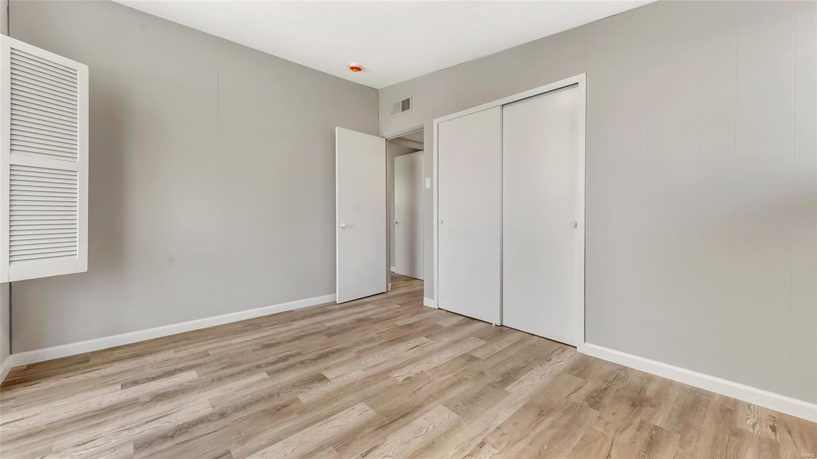 Florissant, Missouri 63033, United States, 3 Bedrooms Bedrooms, ,2 BathroomsBathrooms,Residential,Active,94440