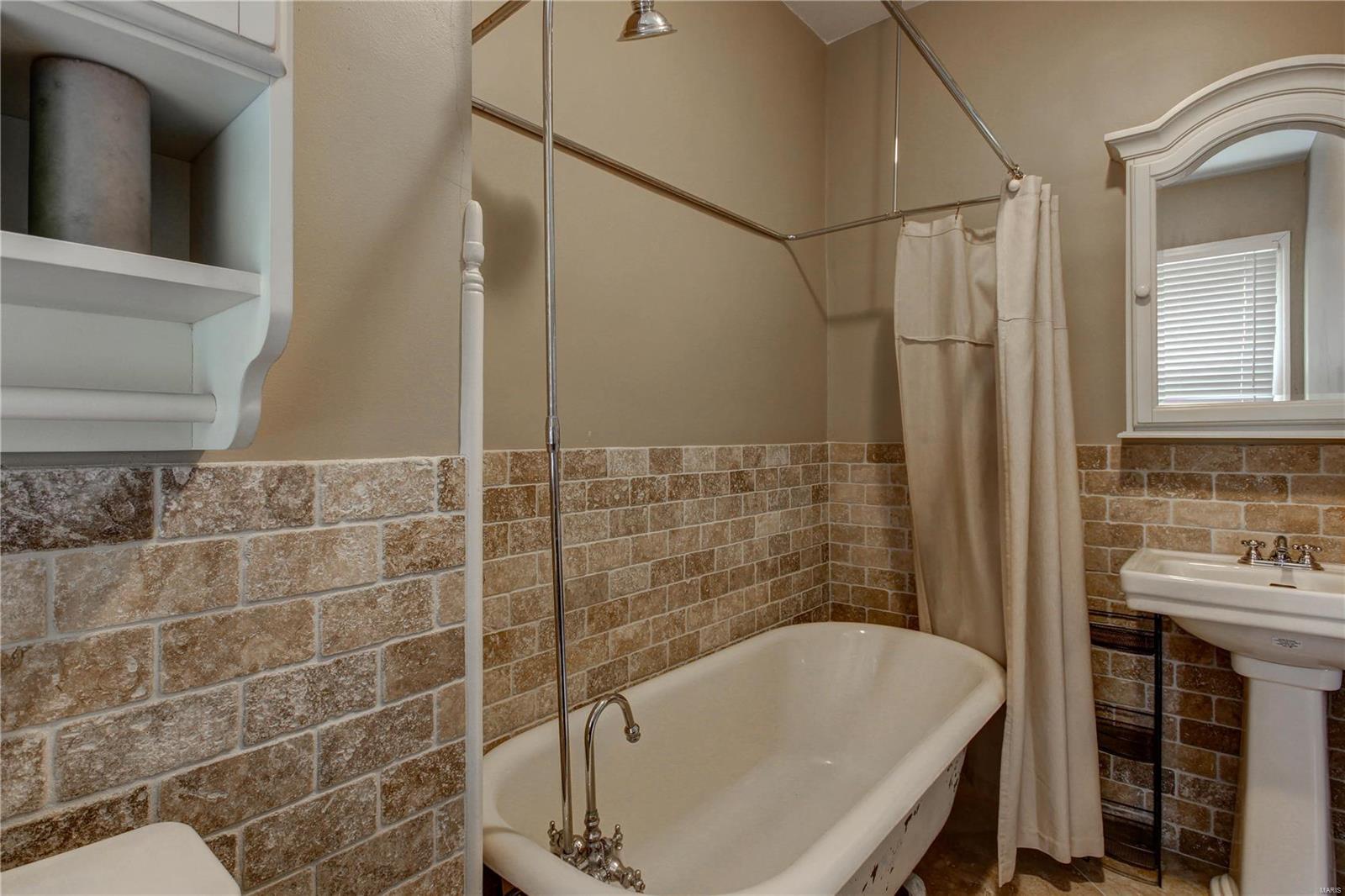 Lindells Add 02 - Residential