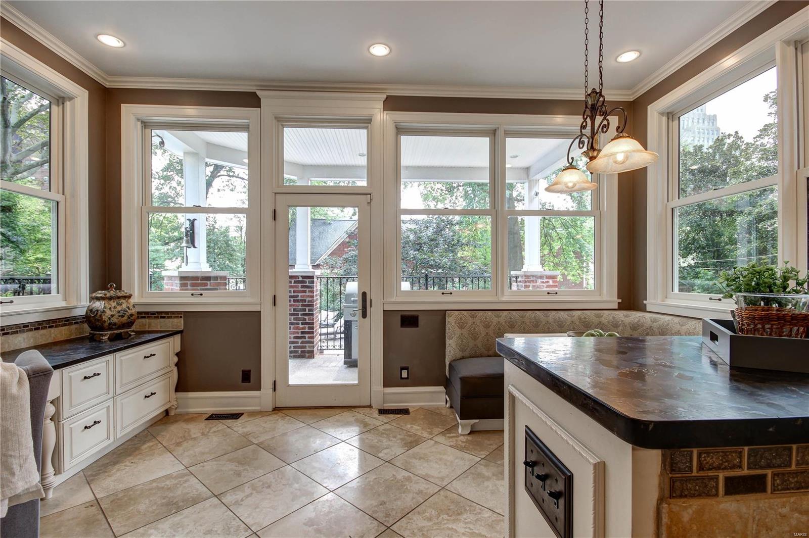 Lindells Add 02 - Residential