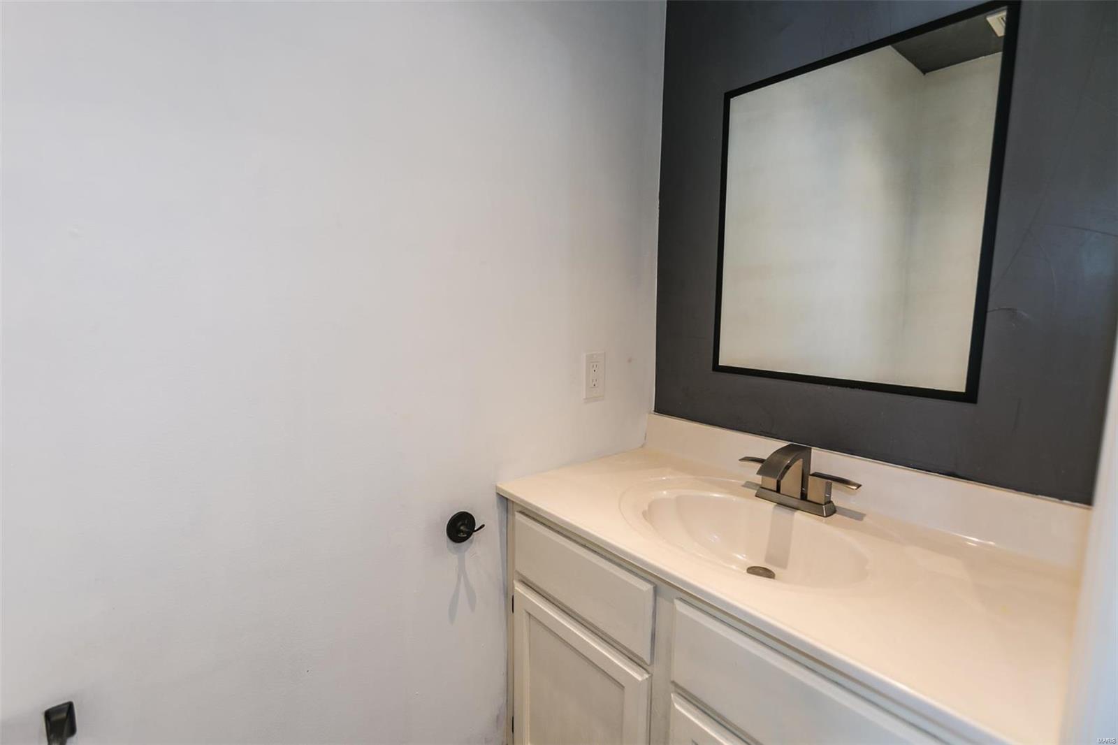 Emerald Place #1 - Residential Lease