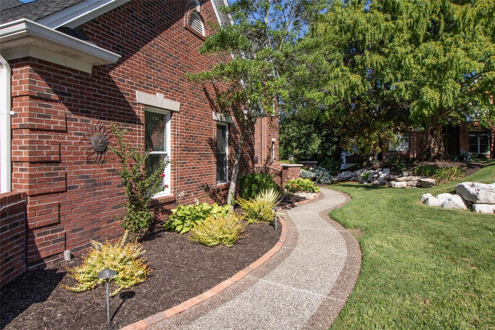 Keller Manor - Residential