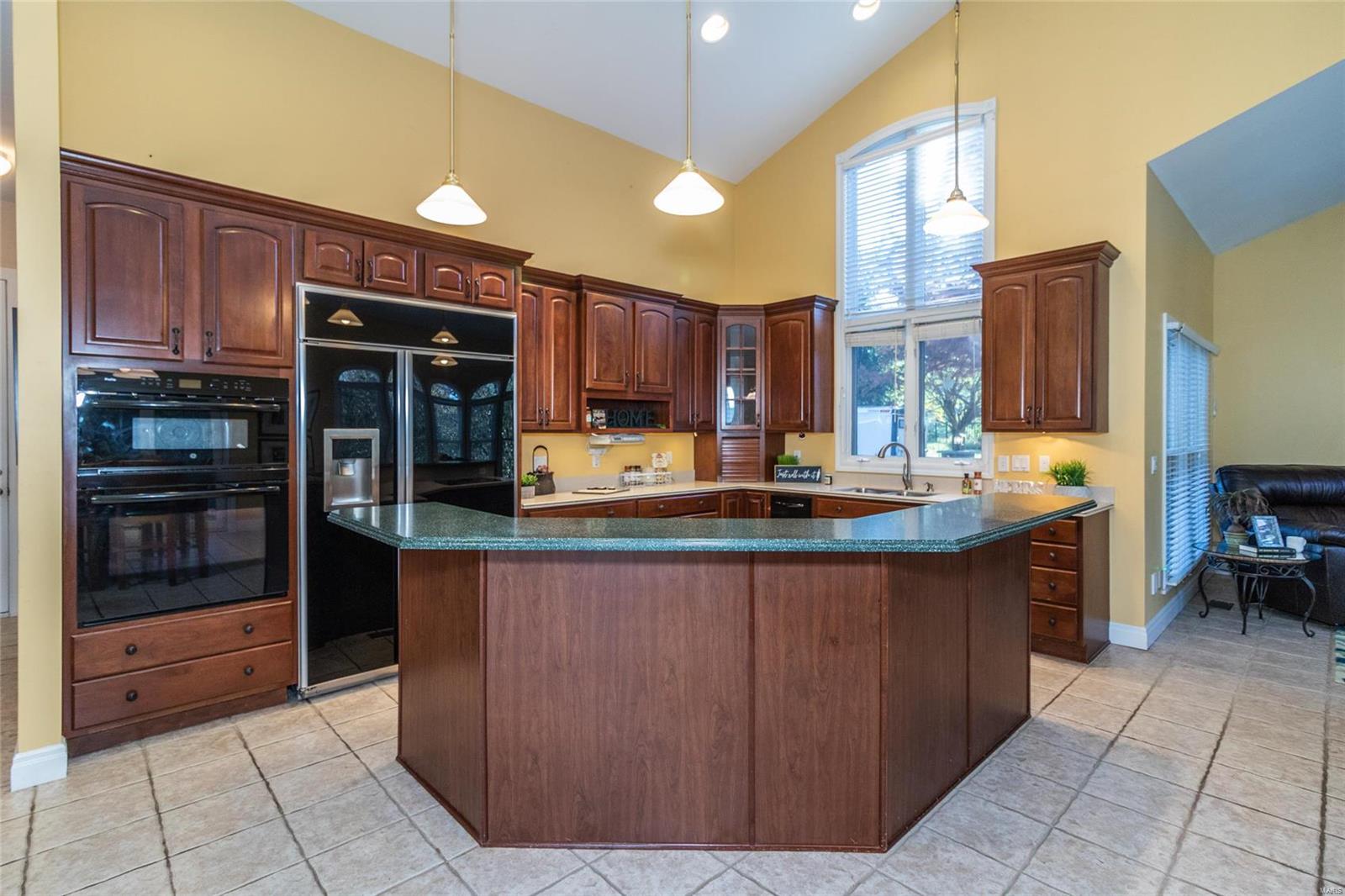 Keller Manor - Residential