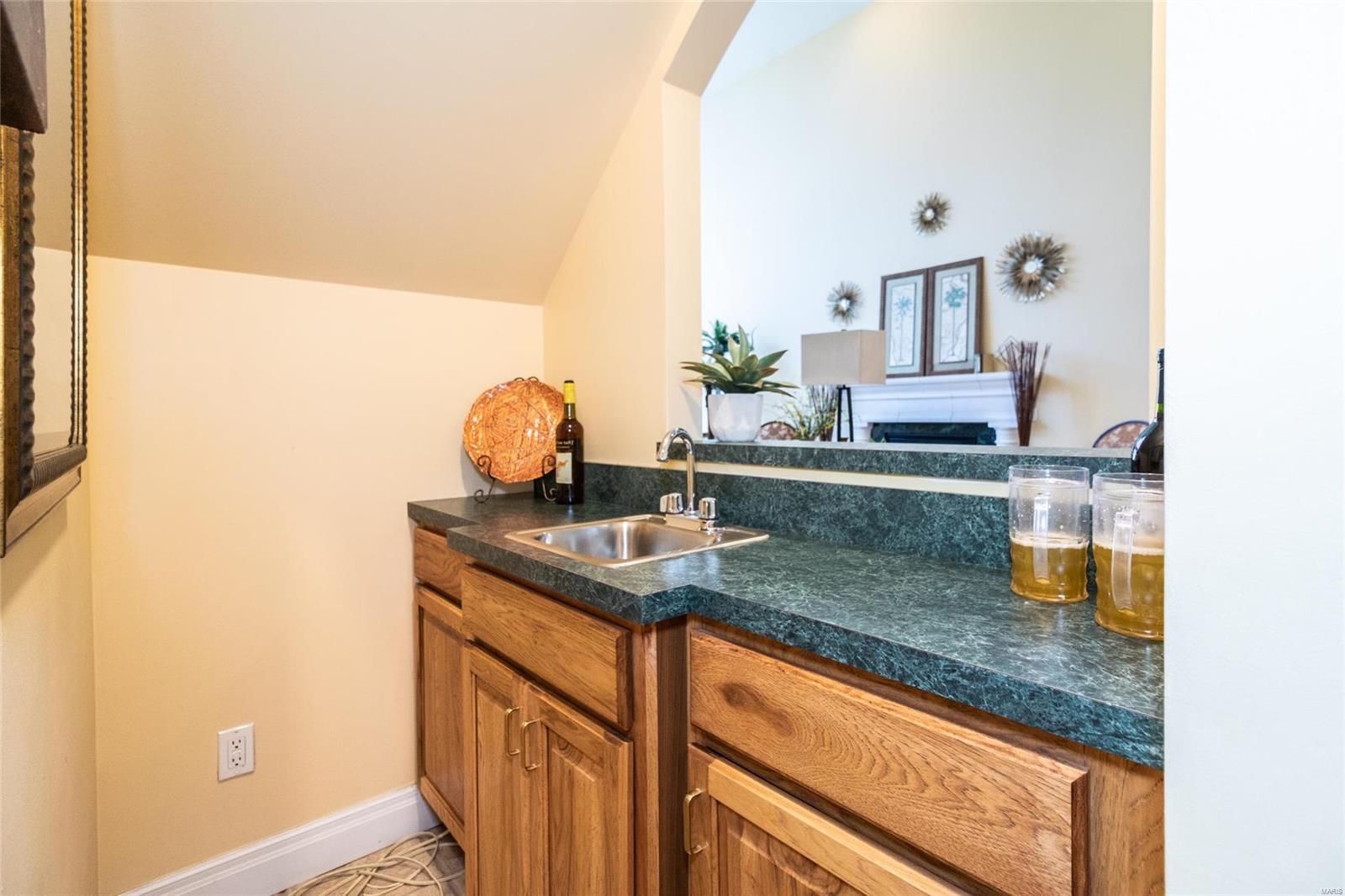 Keller Manor - Residential