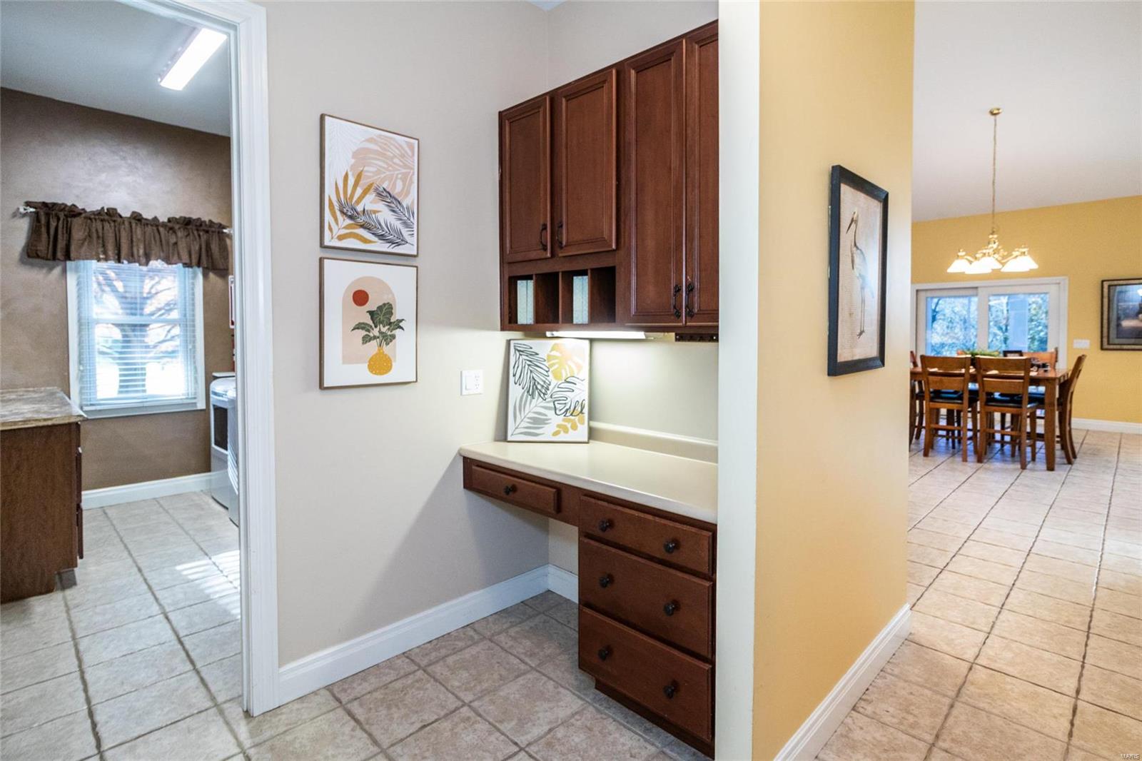 Keller Manor - Residential