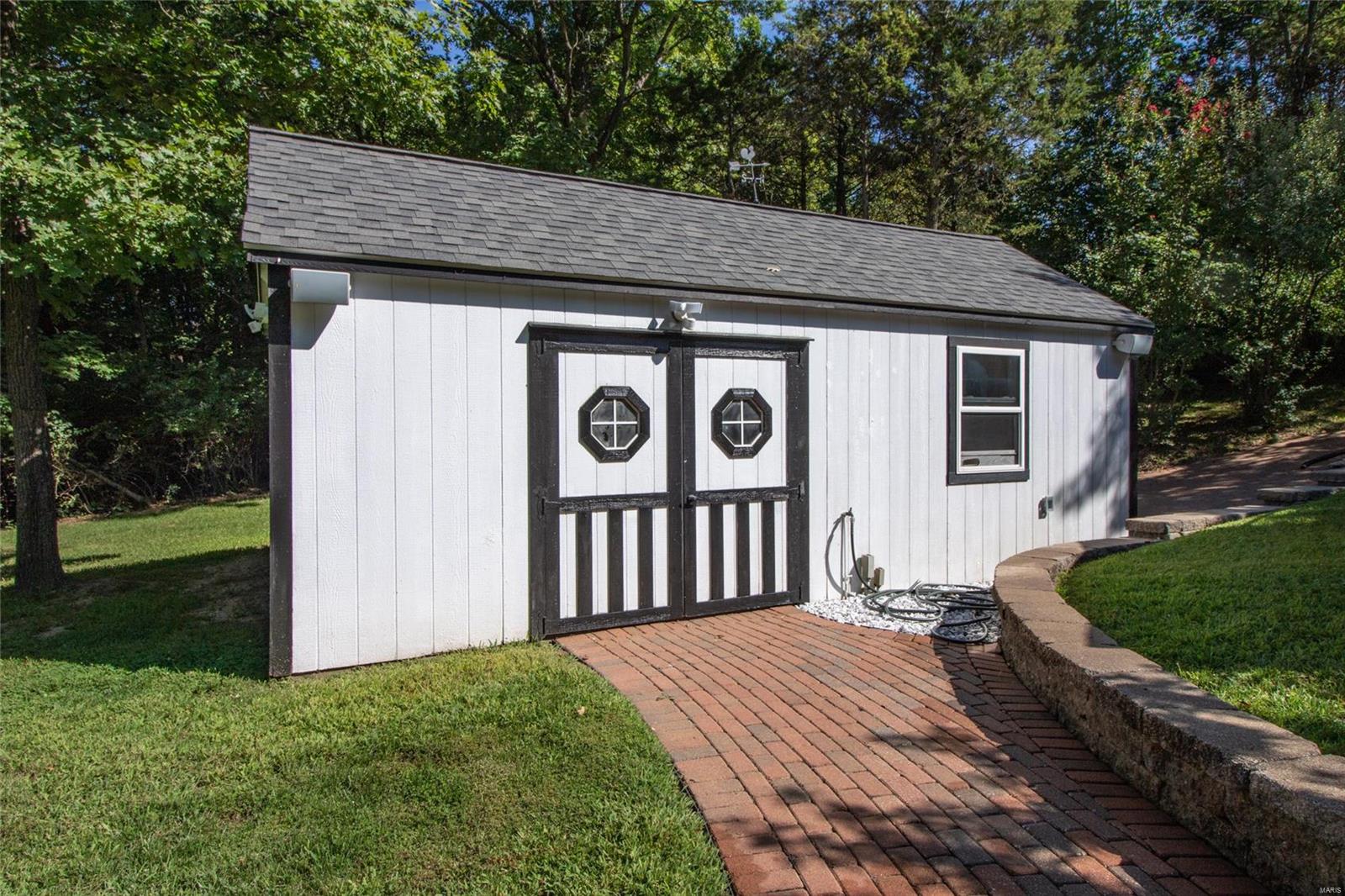 Keller Manor - Residential