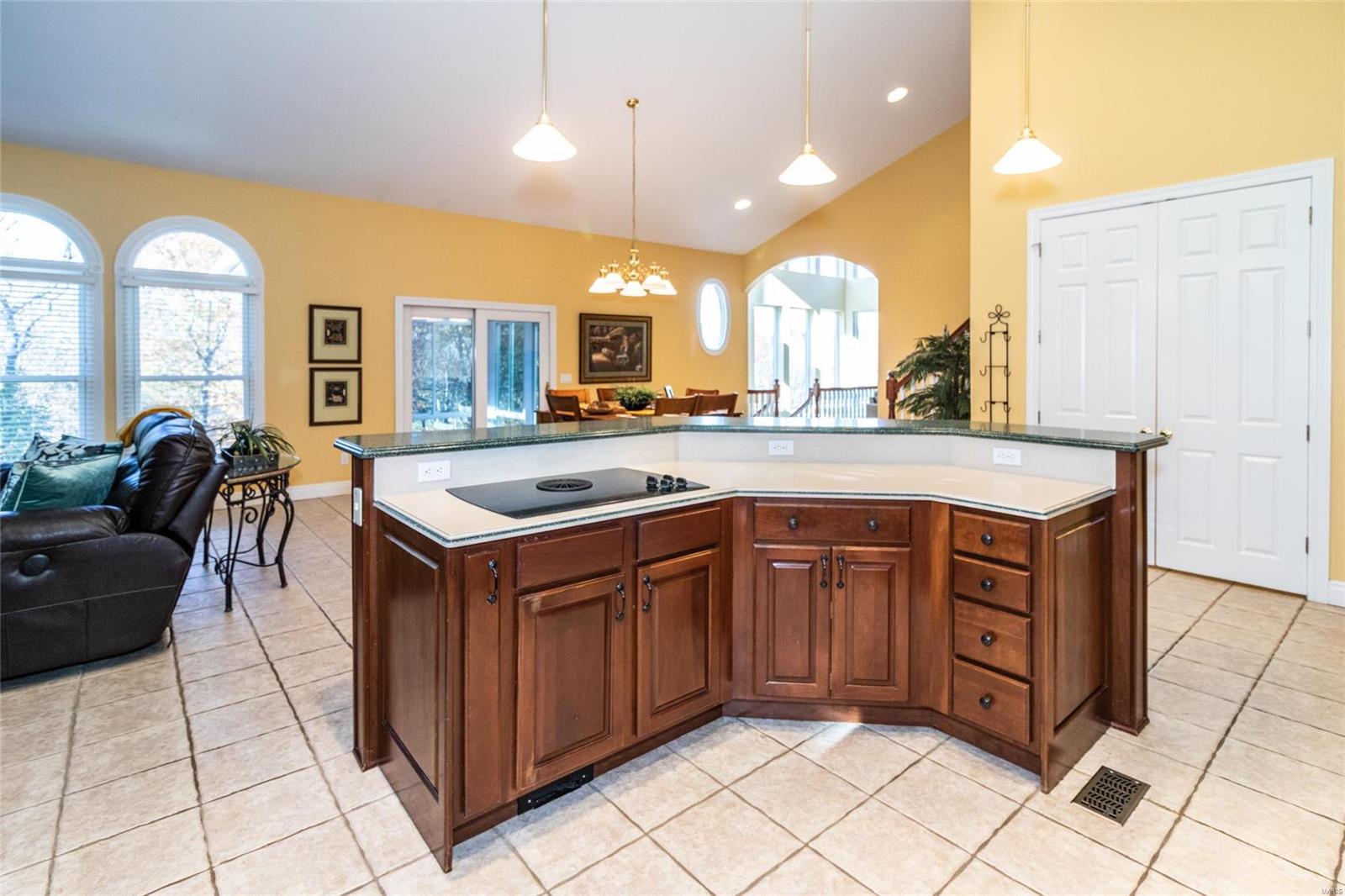 Keller Manor - Residential