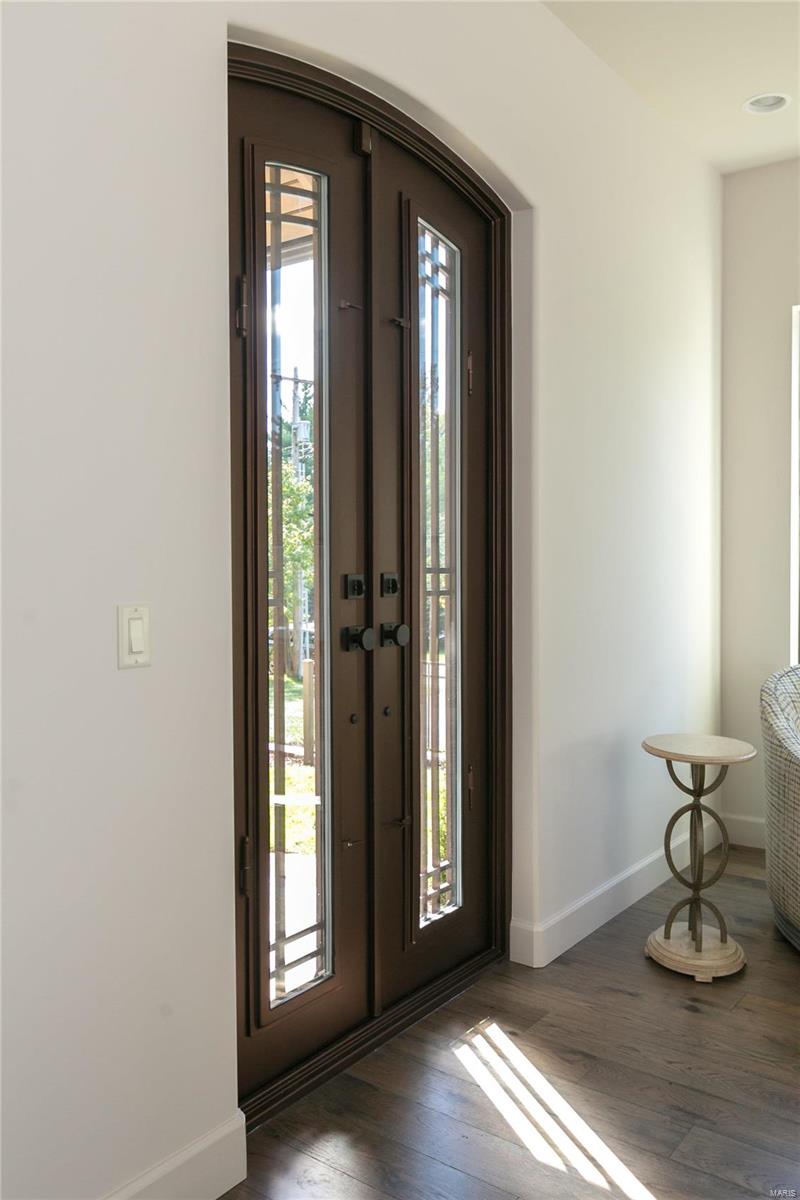 Conway Manor Two - Residential