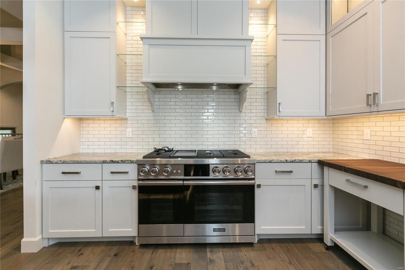 Conway Manor Two - Residential