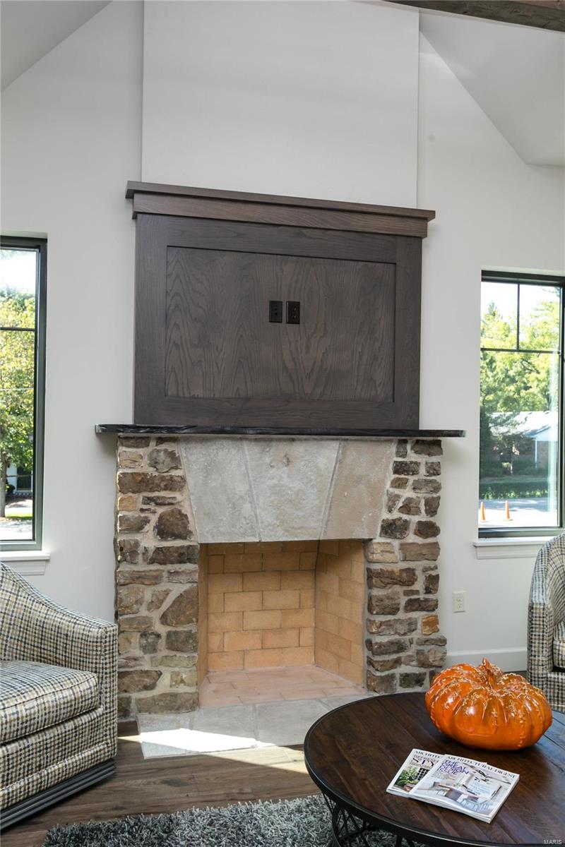 Conway Manor Two - Residential