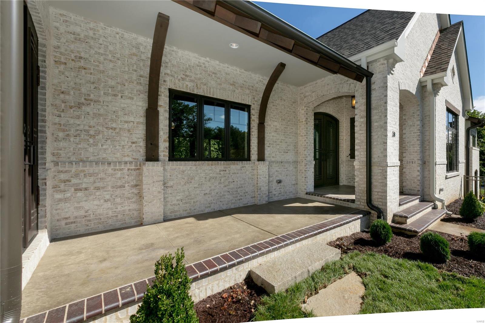 Conway Manor Two - Residential