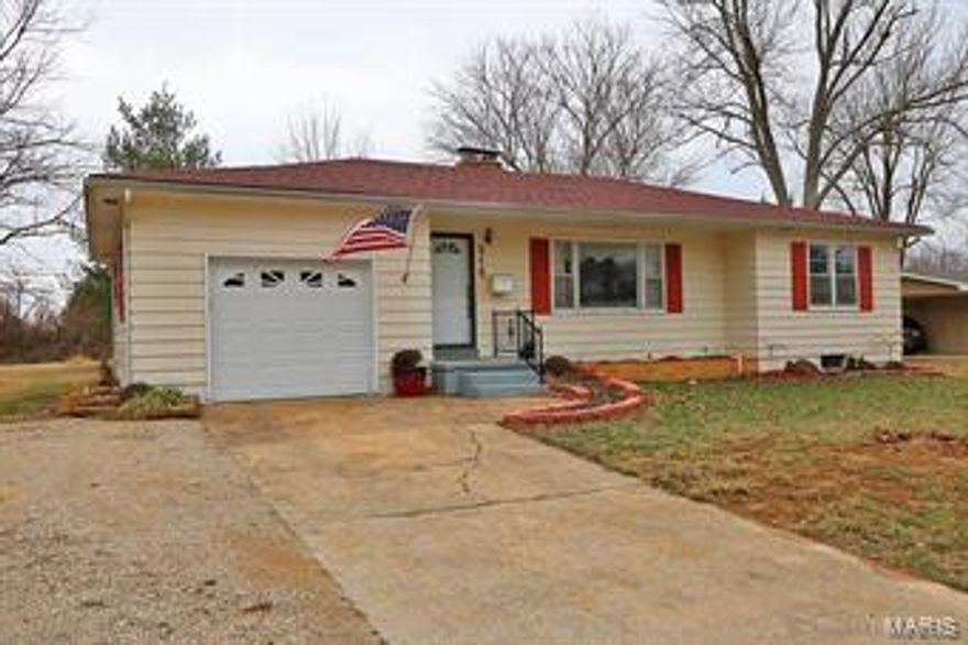 ~Well maintained 1300 sq ft 3 bedroom Ranch home.  Hardwood flooring & wood burning fireplace.  Kitchen includes new oven, new counter tops & back splash.  10 x 20 screened in patio, newer roof, furnace & heat pump.  New landscaping. ~
See attached list for all the updates & pictures of flowers included in the landscaping.