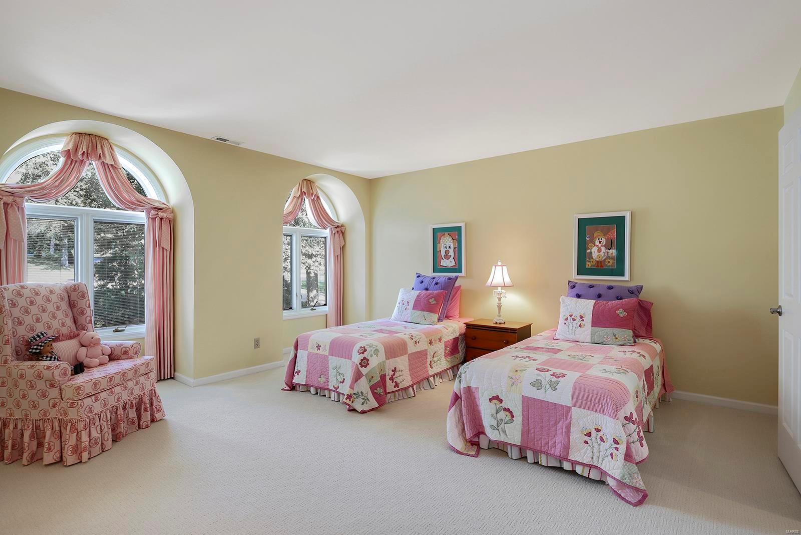 Eagle Glen Estates - Residential