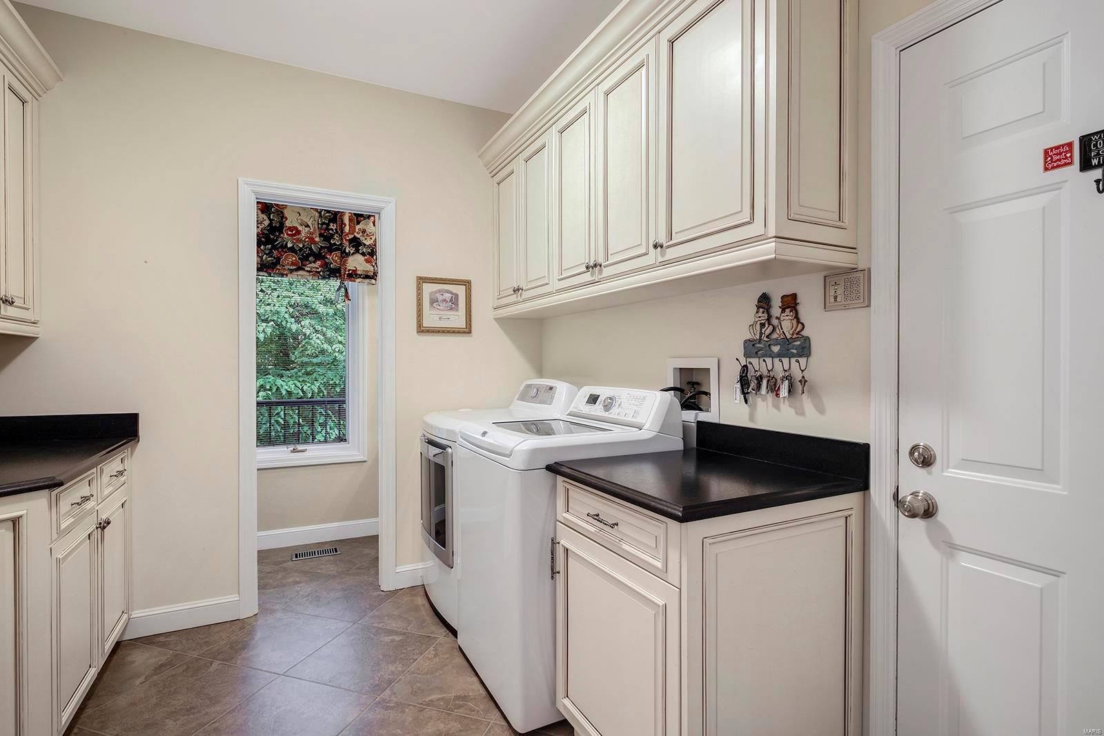 Eagle Glen Estates - Residential