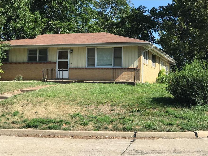 Are you looking for equity then you don't want to pass this one by. Home is to be sold *as-is* in the current and present condition the sellers will do no repairs or inspections.  Conveniently located near major highways, shopping, and restaurants! Look at all the new growth in the area and bring your vision and tools to make this one yours!