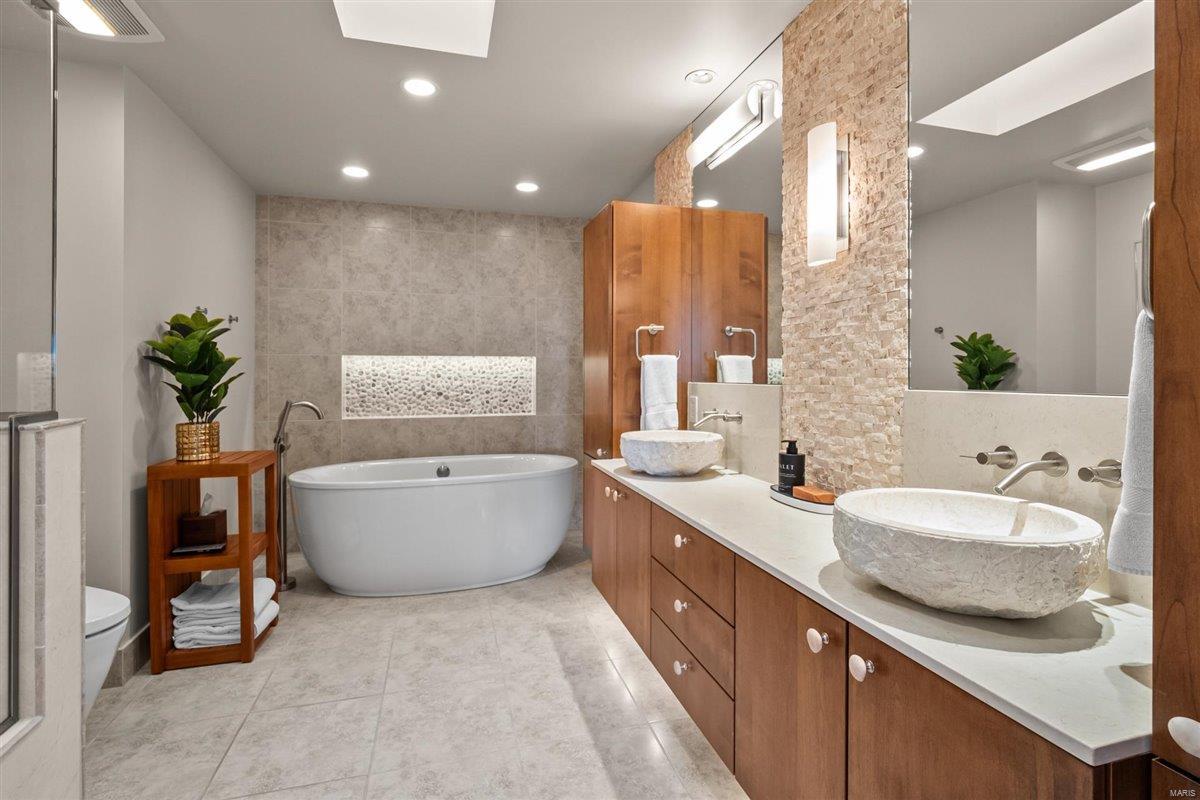 Twin Hollow Estates Lts 7 & 8 Bdy Adj - Residential