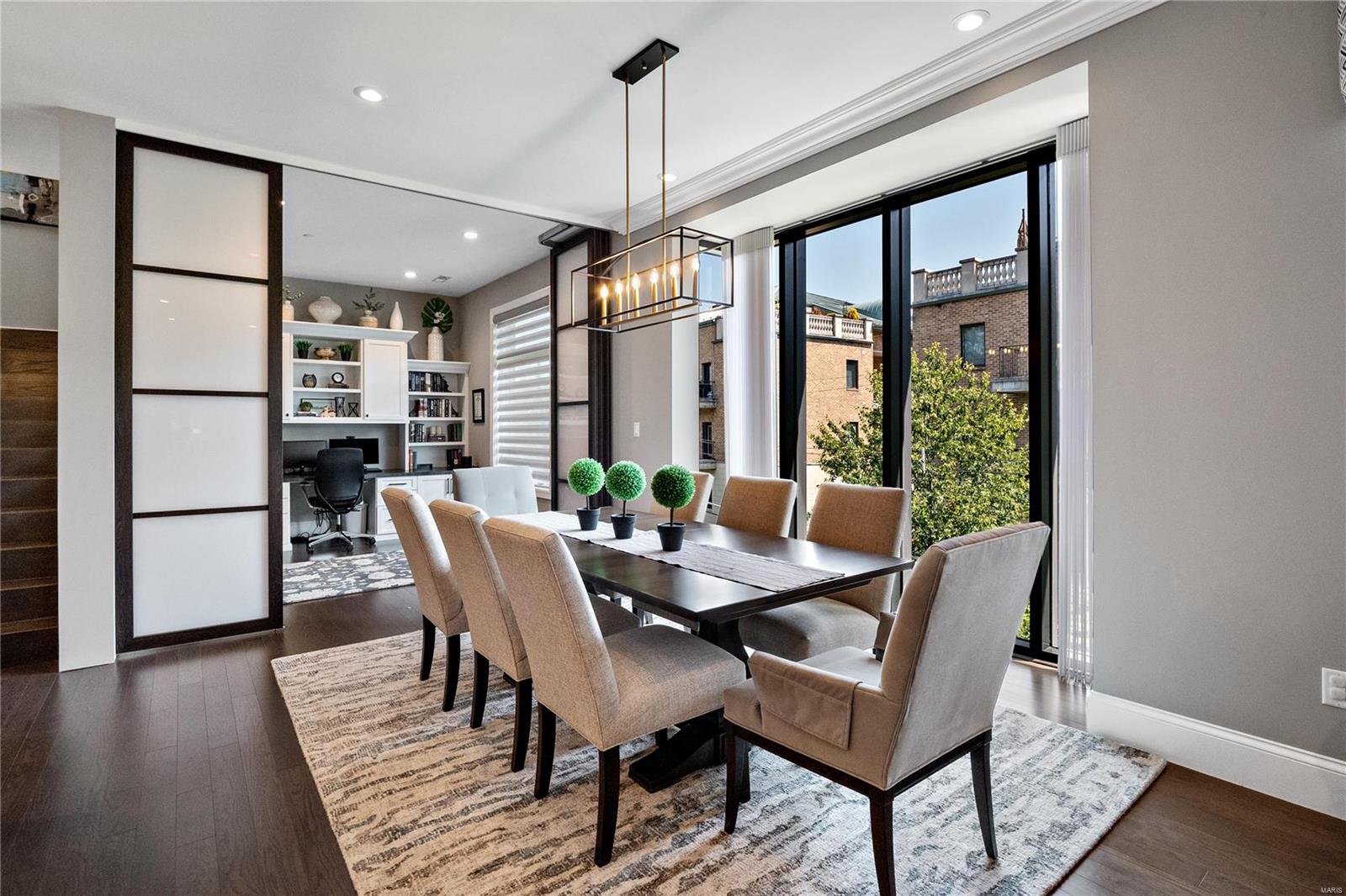 Pearl Condo The - Residential