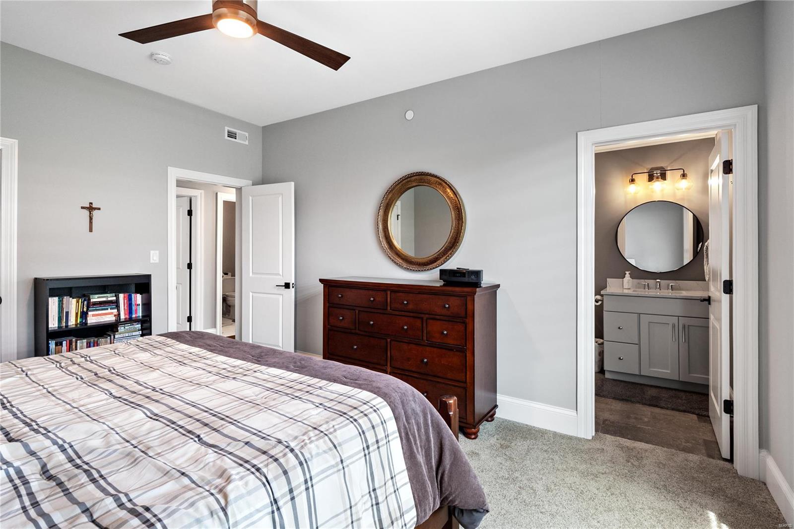 Pearl Condo The - Residential