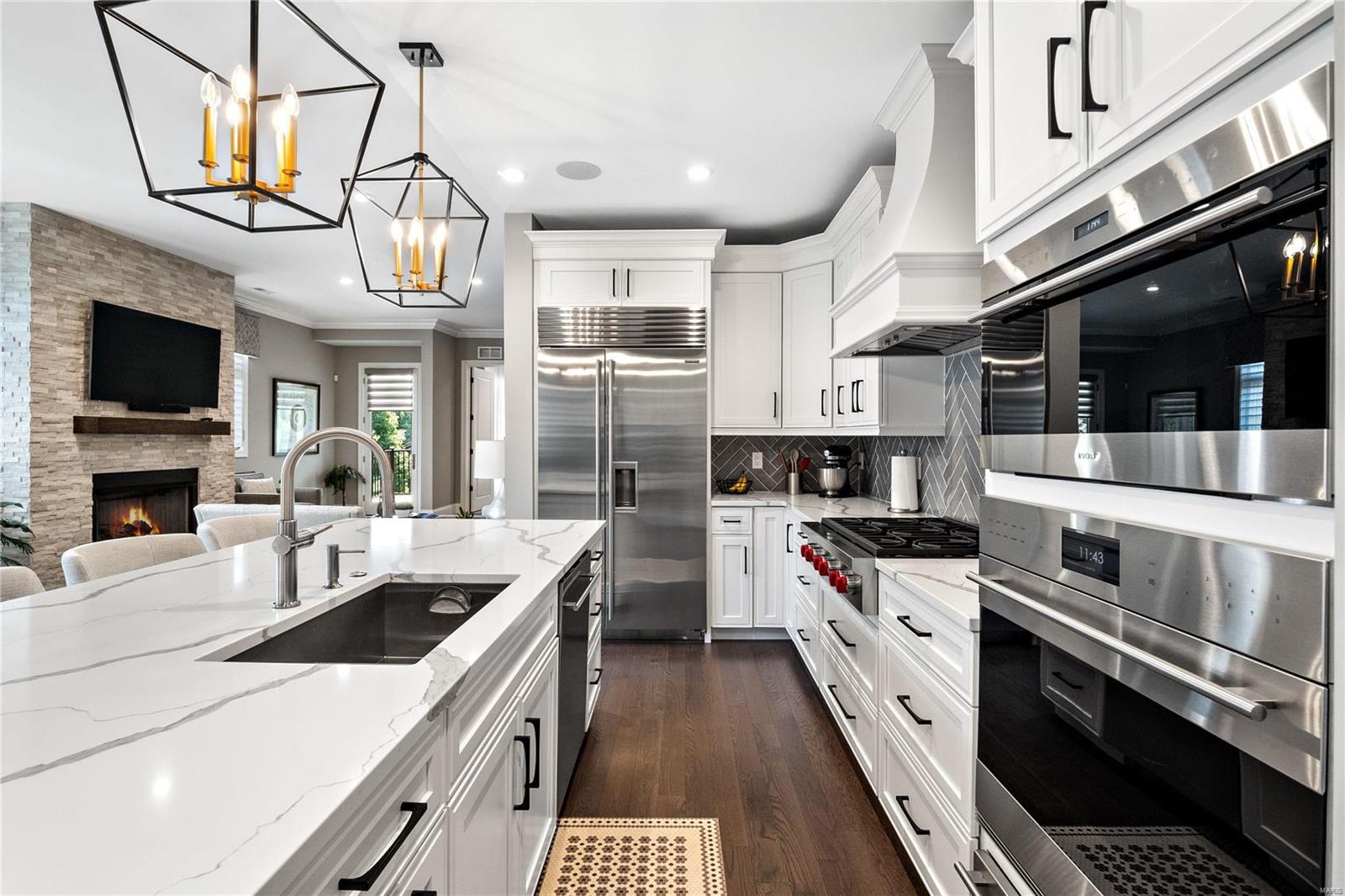 Pearl Condo The - Residential