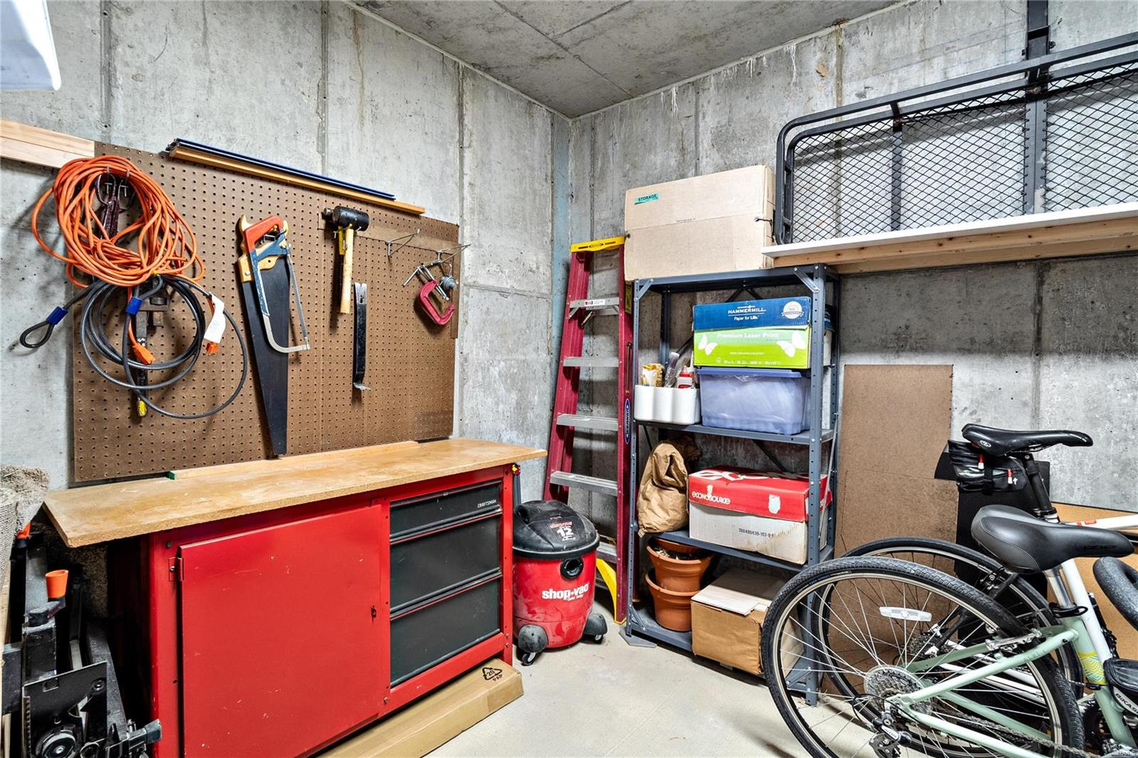 Pearl Condo The - Residential