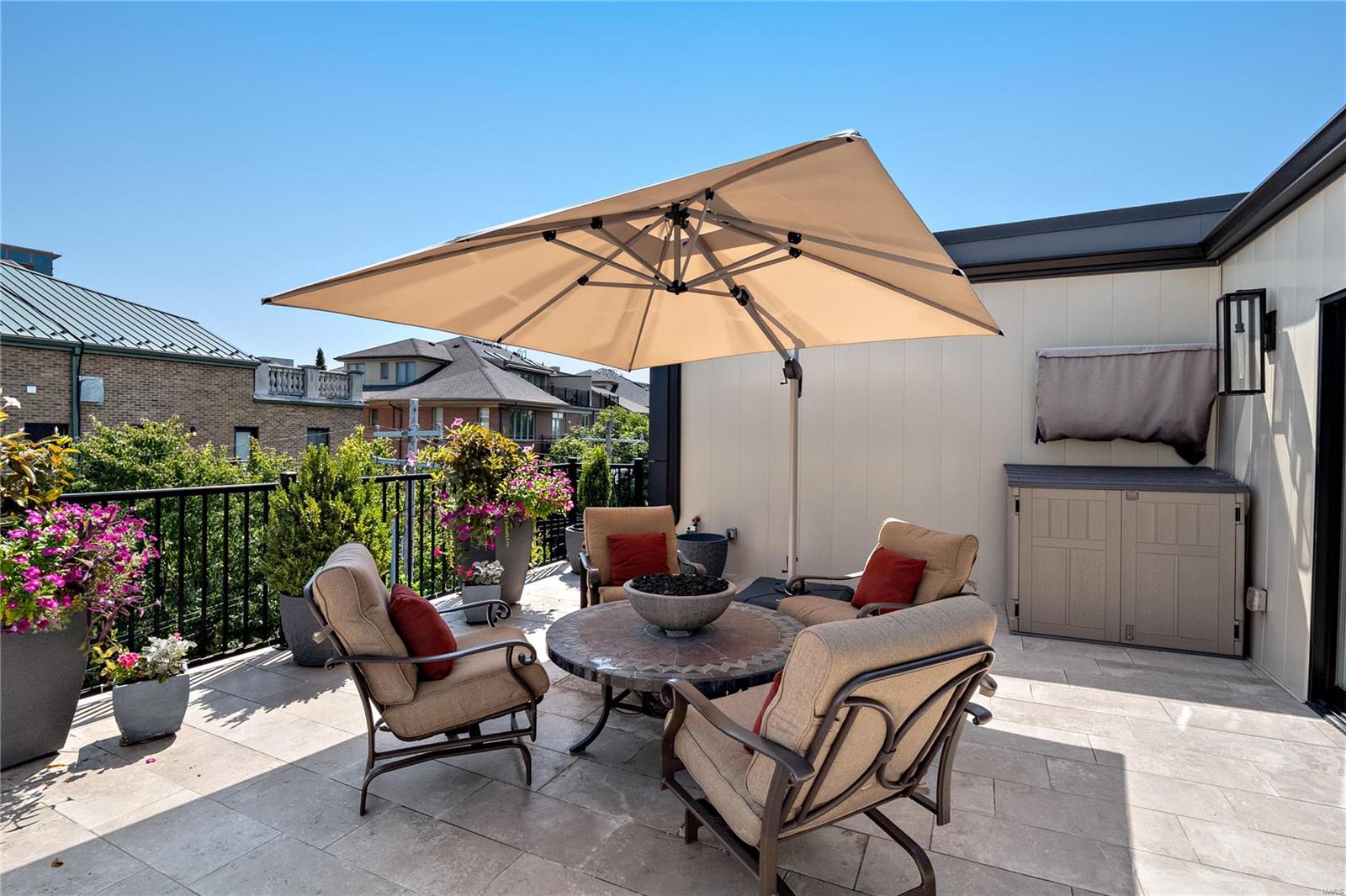 Pearl Condo The - Residential