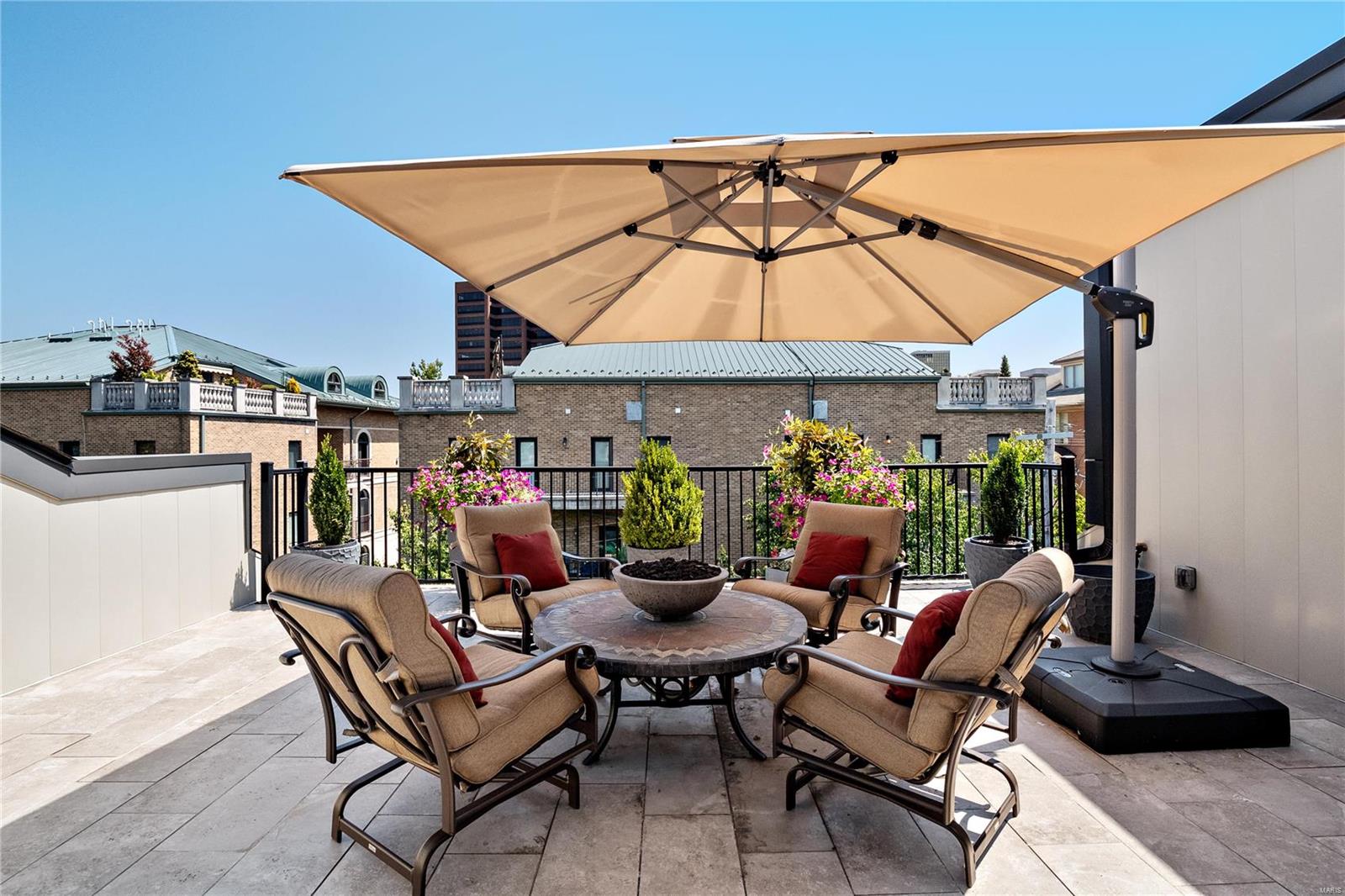 Pearl Condo The - Residential