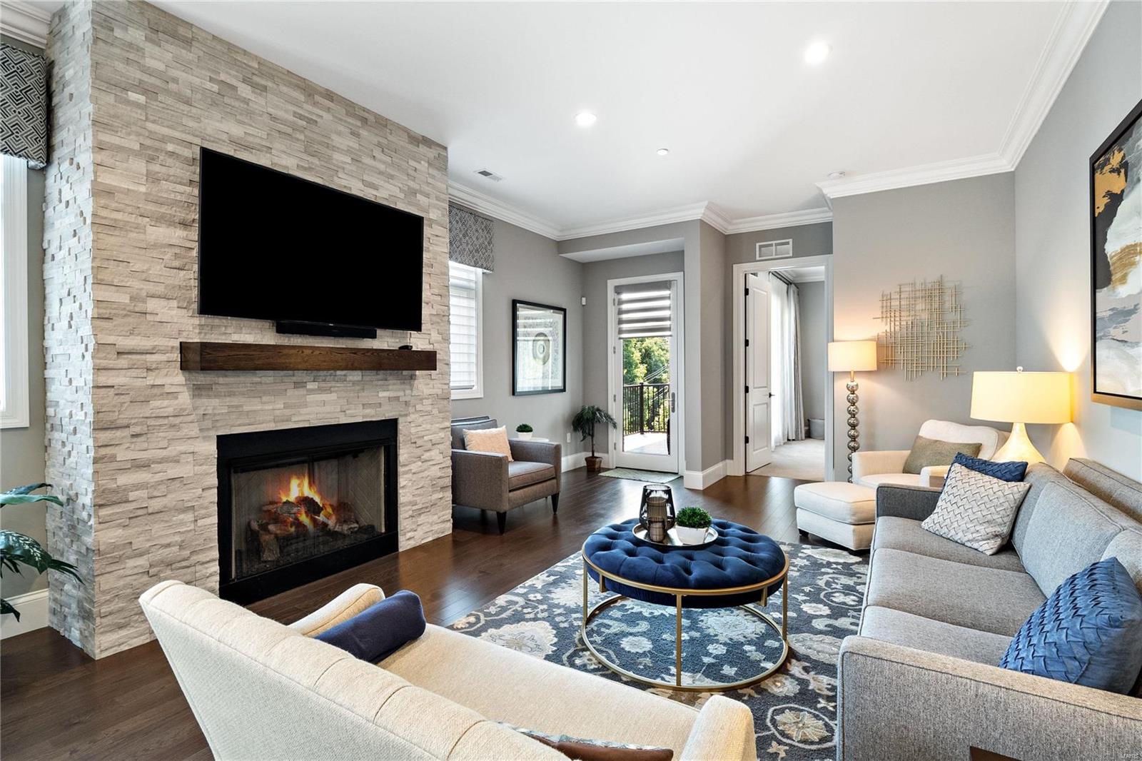 Pearl Condo The - Residential